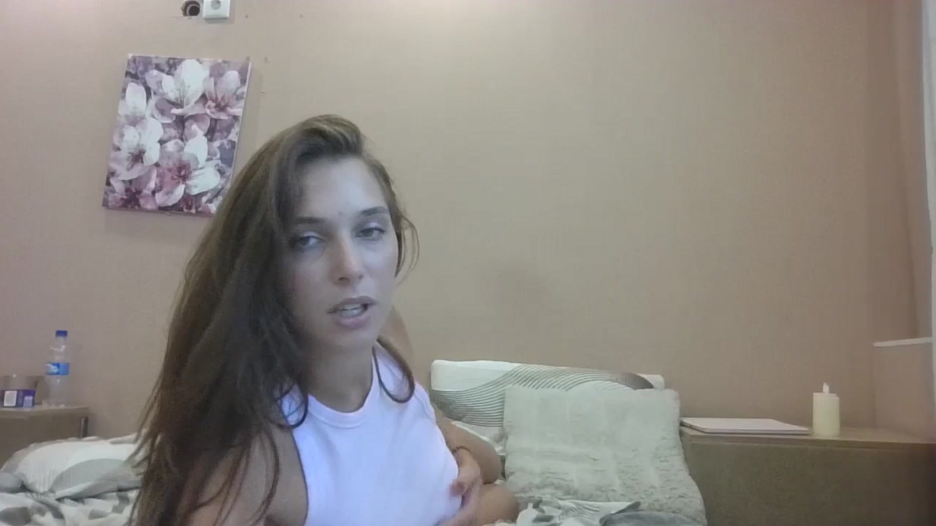 Gallery image thumbnail from HaleyReed's myfreecams stream on, 07/21/2024, 13:40 image 13 of 20