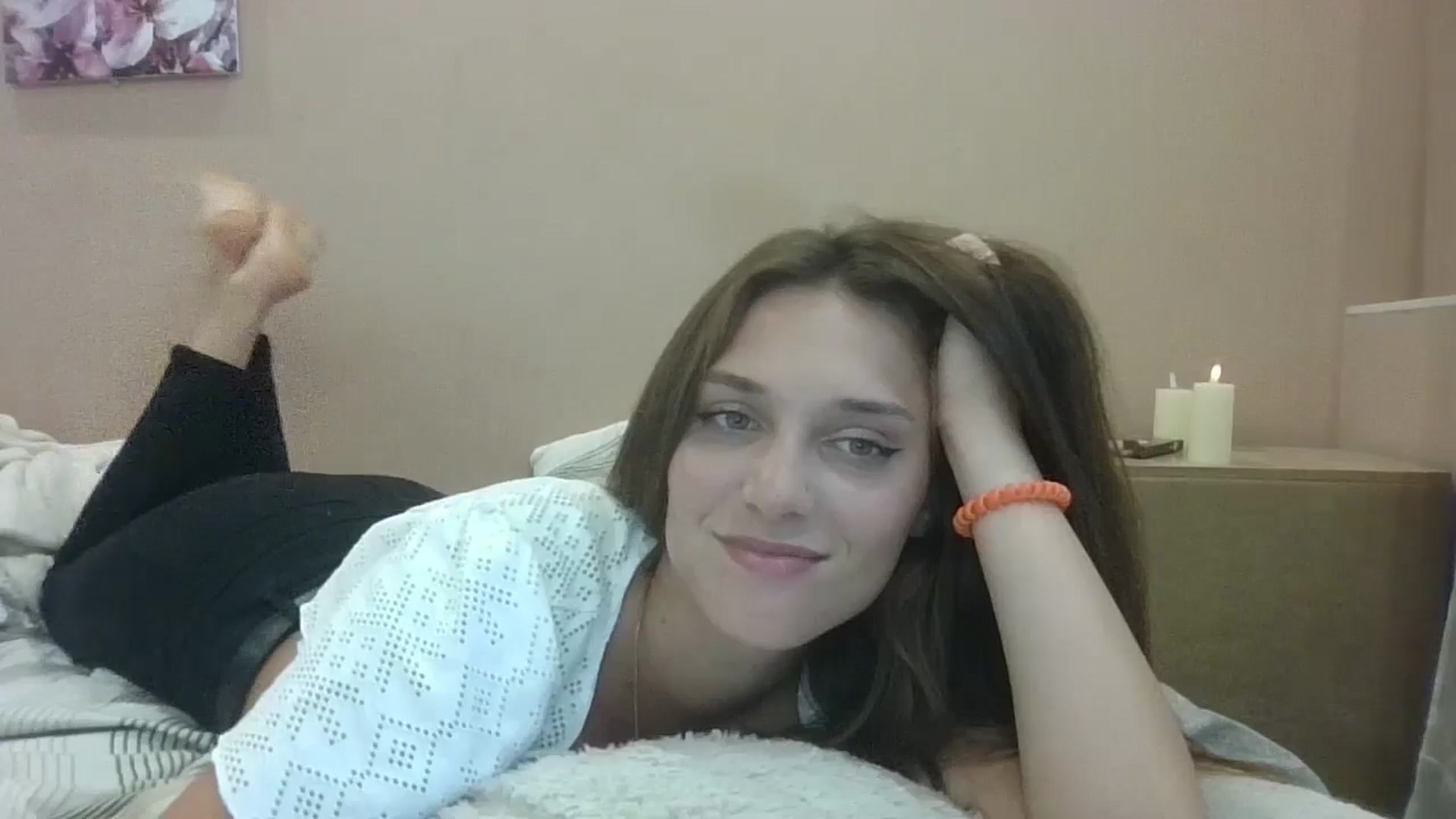 Gallery image thumbnail from HaleyReed's myfreecams stream on, 07/25/2024, 16:25 image 14 of 20