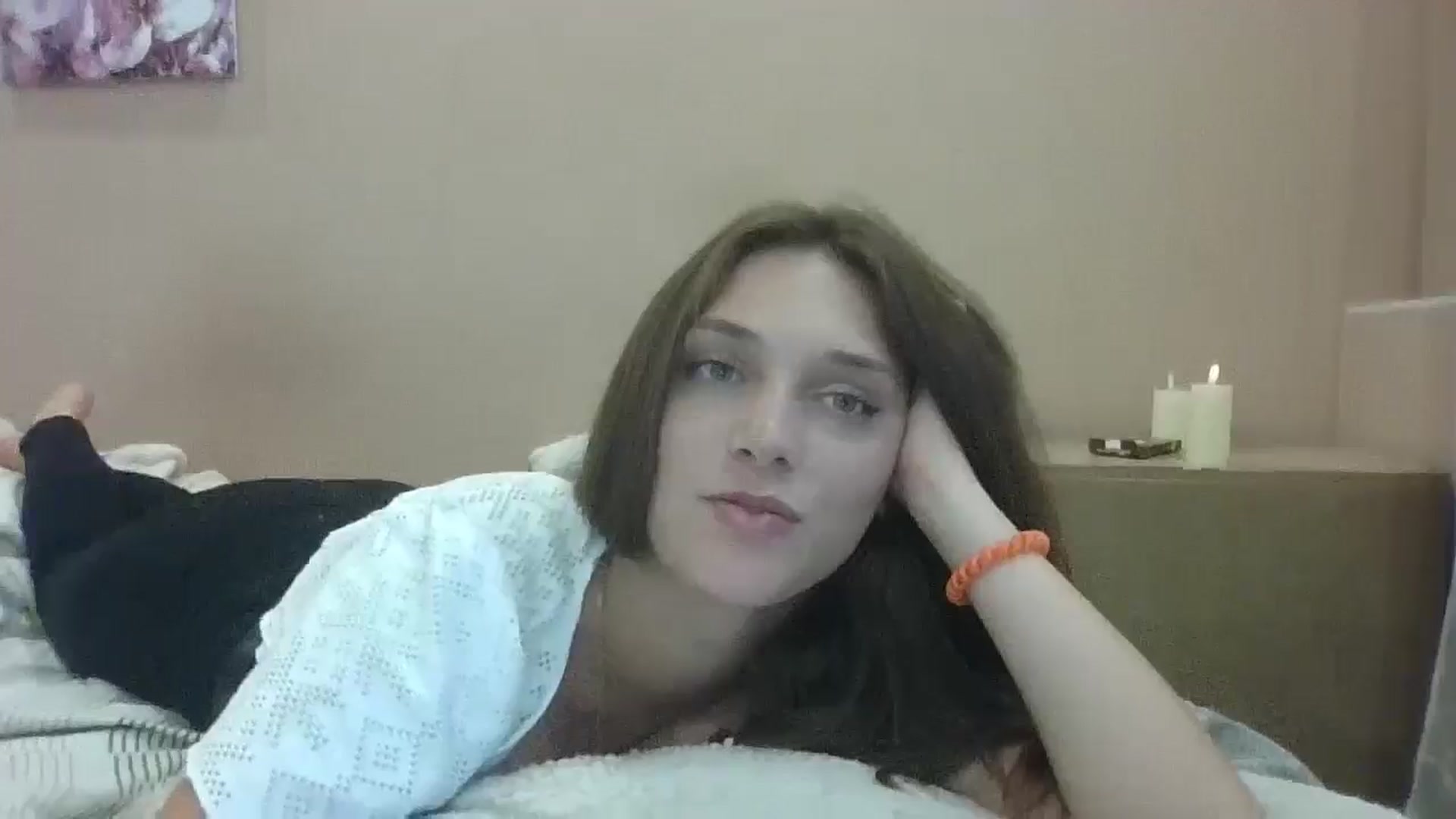 Gallery image thumbnail from HaleyReed's myfreecams stream on, 07/25/2024, 16:25 image 20 of 20