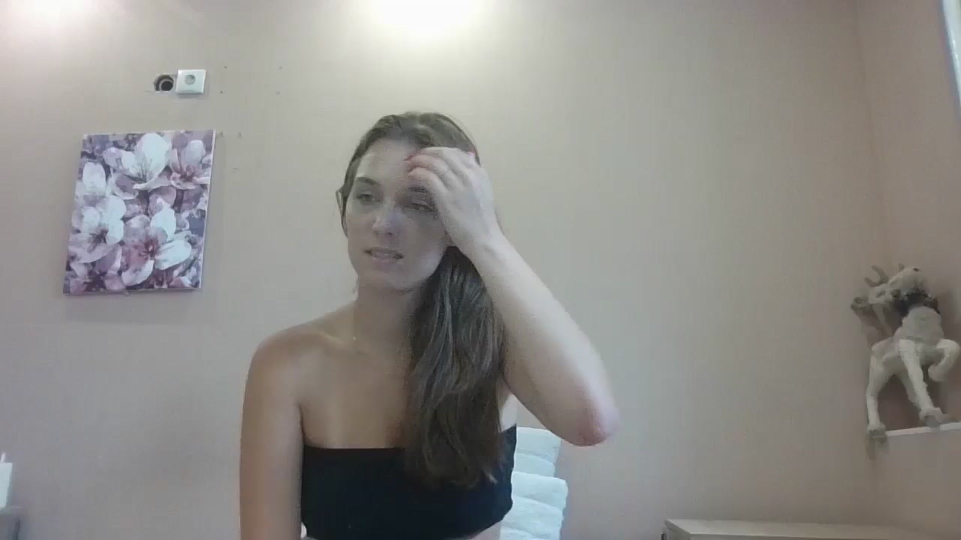 Gallery image thumbnail from HaleyReed's myfreecams stream on, 07/28/2024, 13:39 image 10 of 20