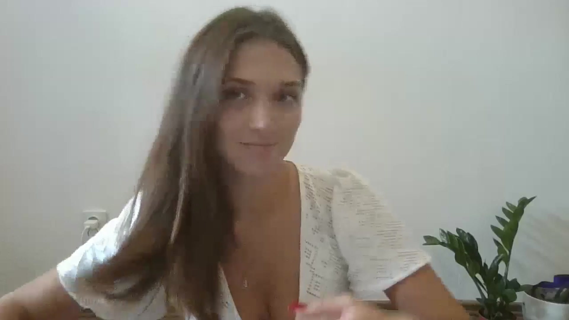 Gallery image thumbnail from HaleyReed's myfreecams stream on, 07/31/2024, 10:35 image 15 of 20