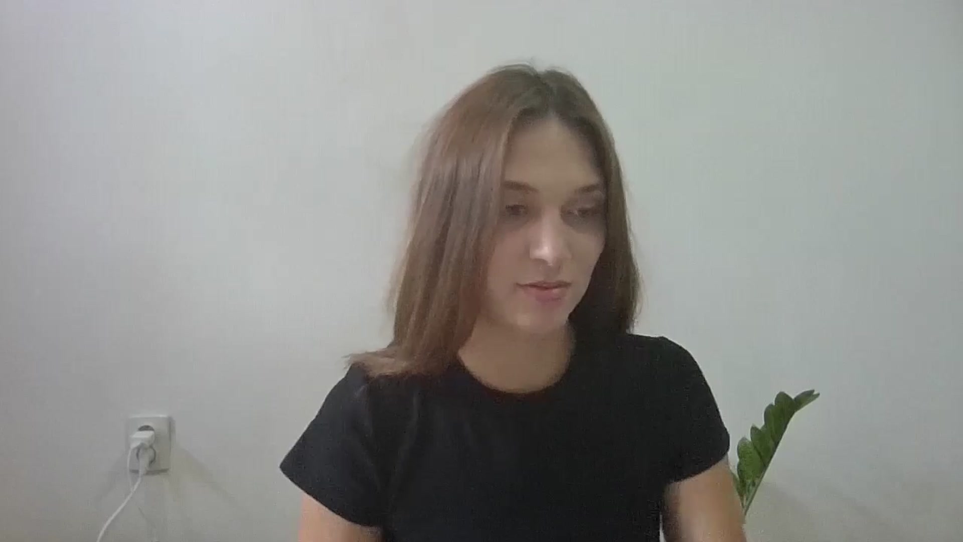 Gallery image thumbnail from HaleyReed's myfreecams stream on, 08/05/2024, 11:08 image 12 of 20