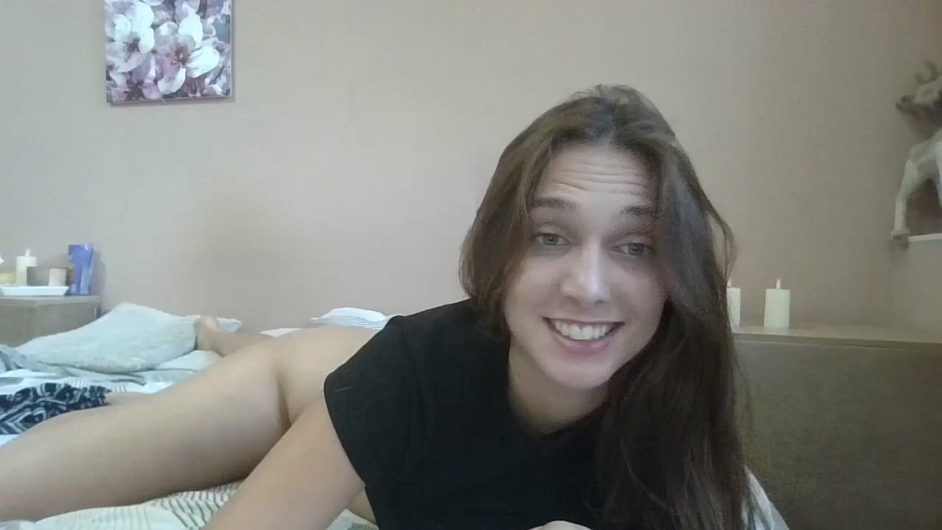 Gallery image thumbnail from HaleyReed's myfreecams stream on, 08/05/2024, 14:35 image 7 of 20