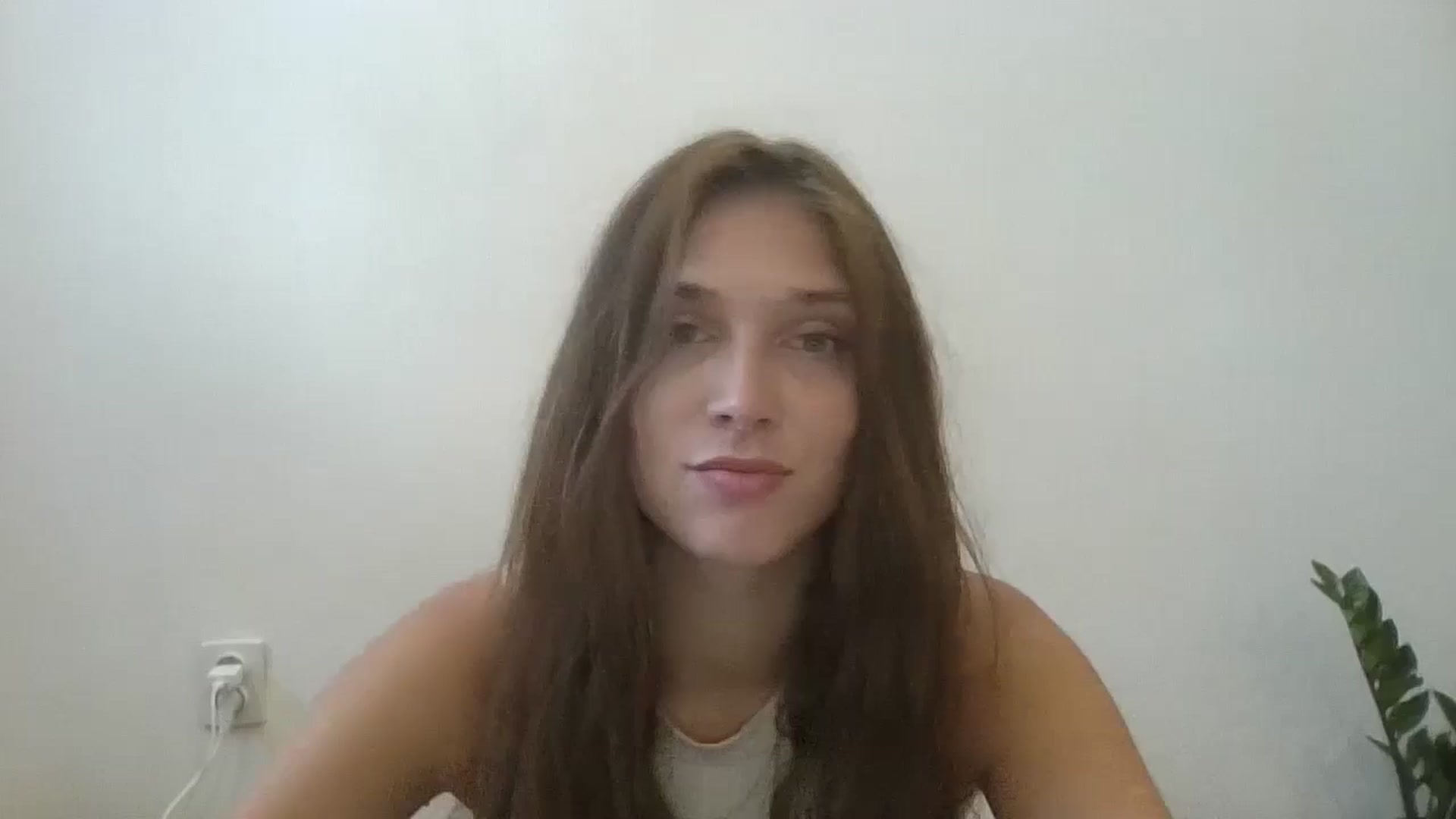 Gallery image thumbnail from HaleyReed's myfreecams stream on, 08/06/2024, 10:54 image 1 of 20