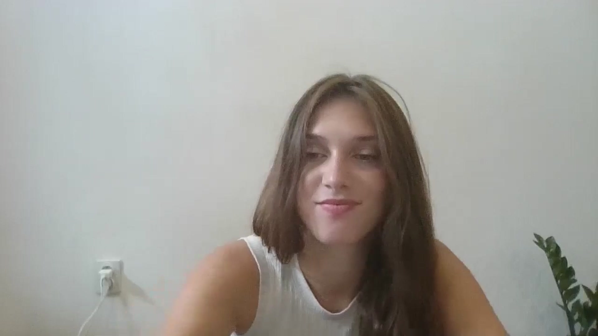 Gallery image thumbnail from HaleyReed's myfreecams stream on, 08/06/2024, 10:54 image 12 of 20