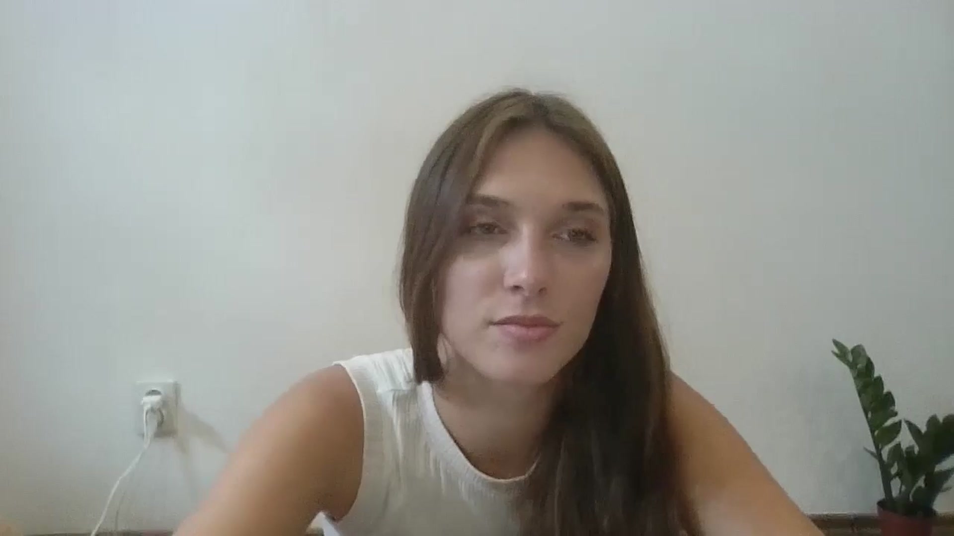 Gallery image thumbnail from HaleyReed's myfreecams stream on, 08/06/2024, 11:38 image 7 of 20