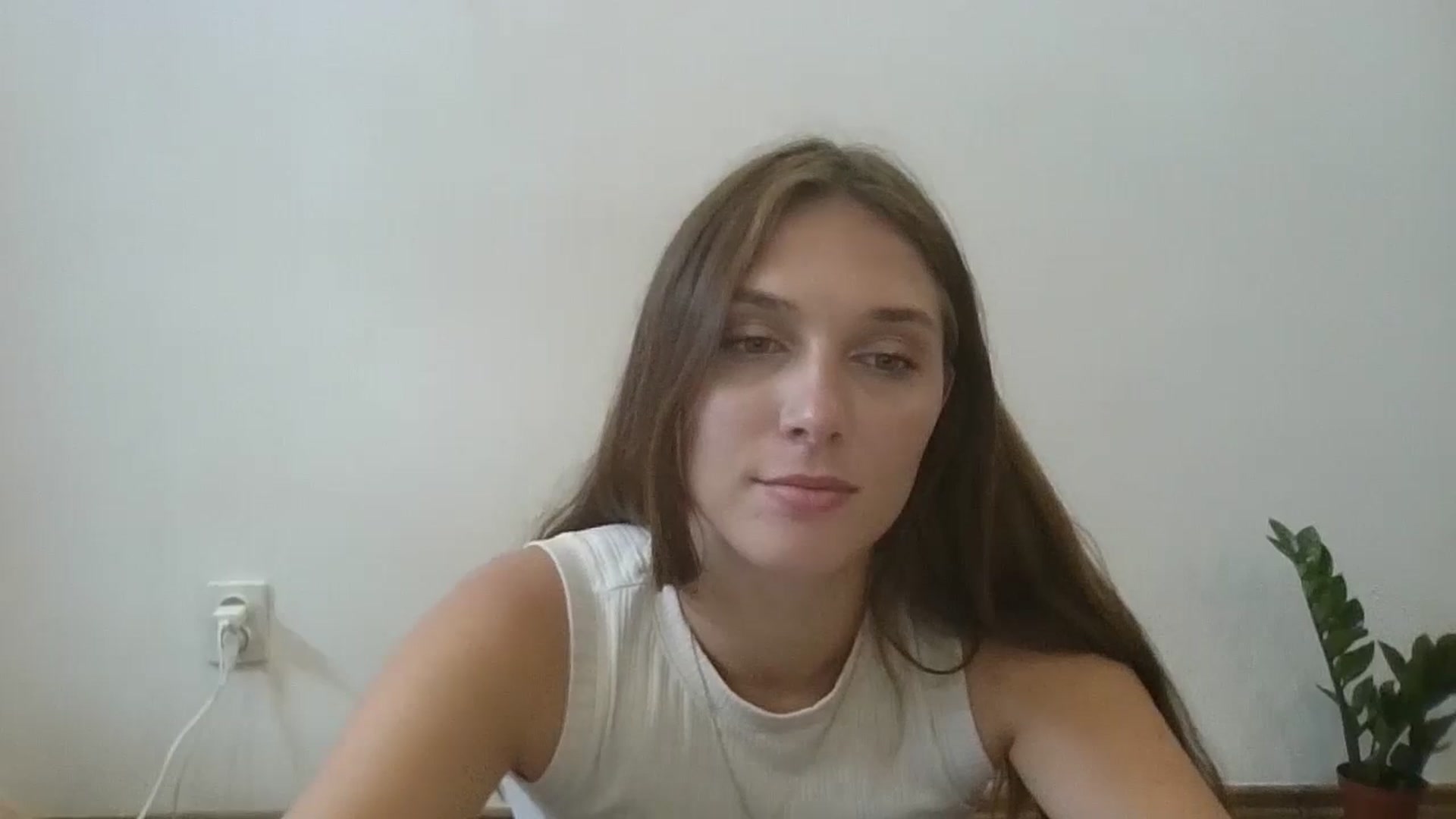 Gallery image thumbnail from HaleyReed's myfreecams stream on, 08/06/2024, 11:38 image 15 of 20