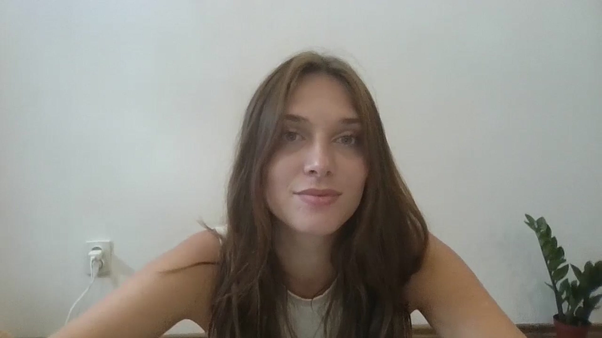 Gallery image thumbnail from HaleyReed's myfreecams stream on, 08/06/2024, 11:38 image 17 of 20