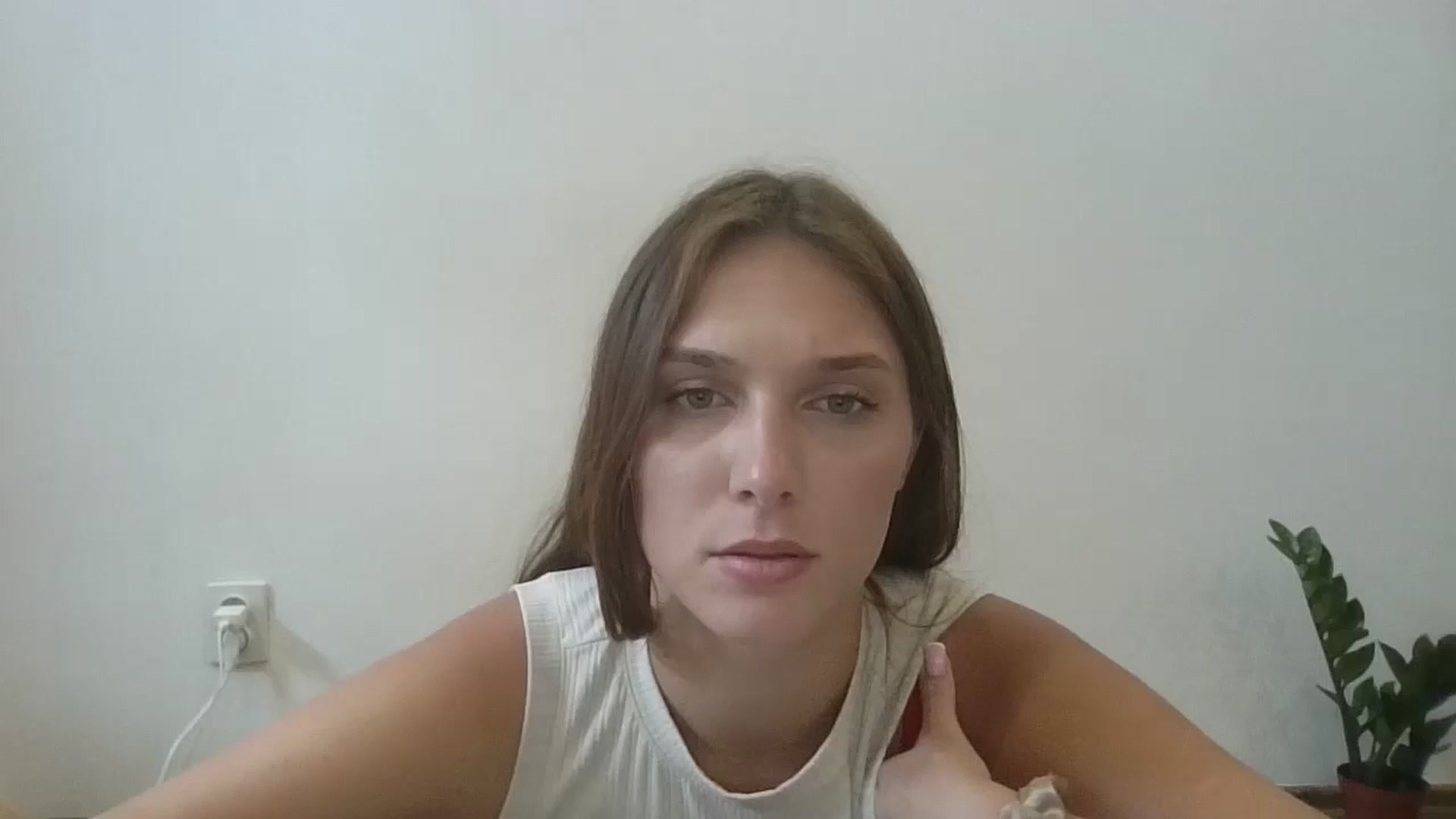 Gallery image thumbnail from HaleyReed's myfreecams stream on, 08/06/2024, 11:38 image 10 of 20
