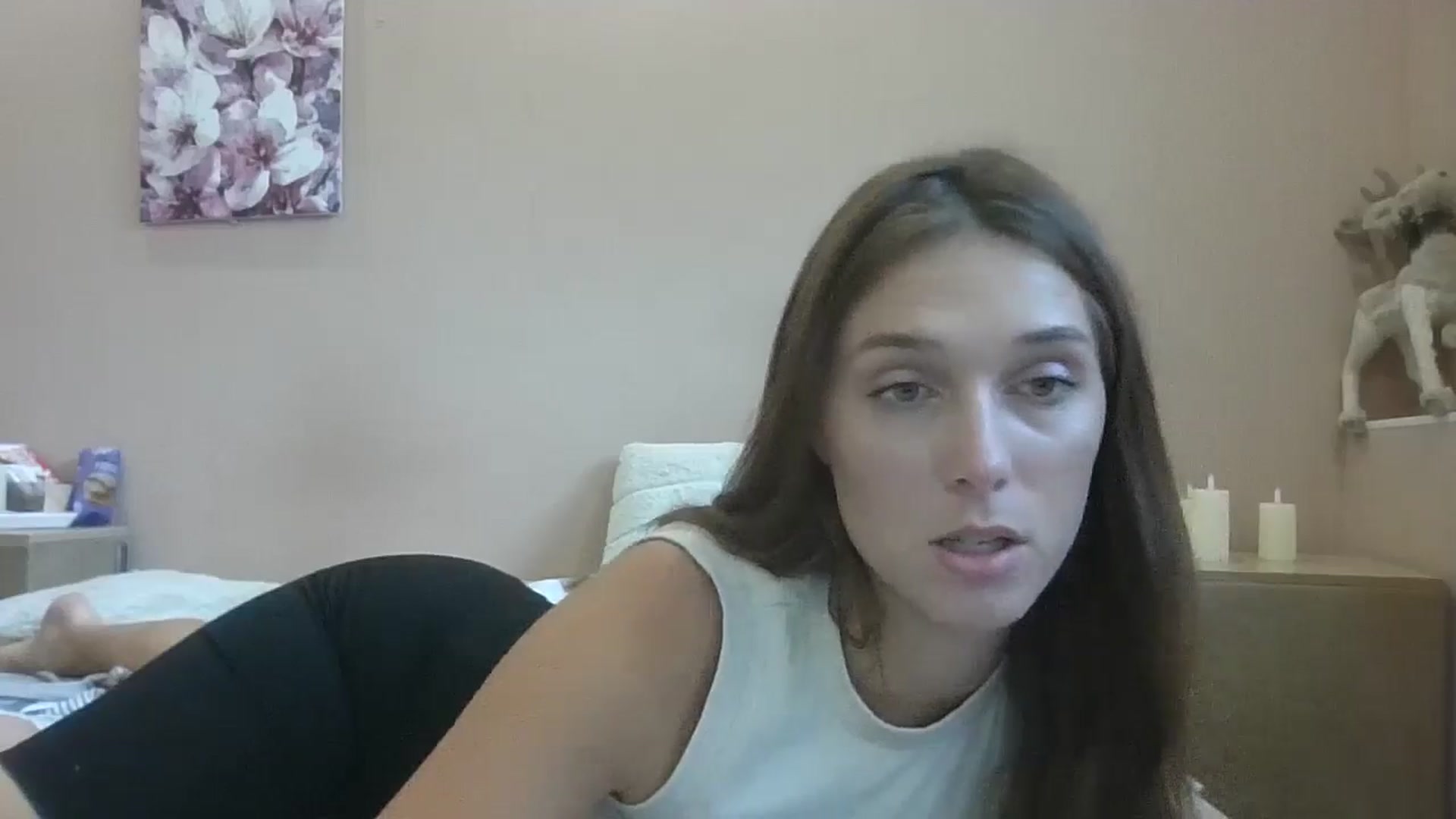 Gallery image thumbnail from HaleyReed's myfreecams stream on, 08/06/2024, 12:30 image 5 of 20
