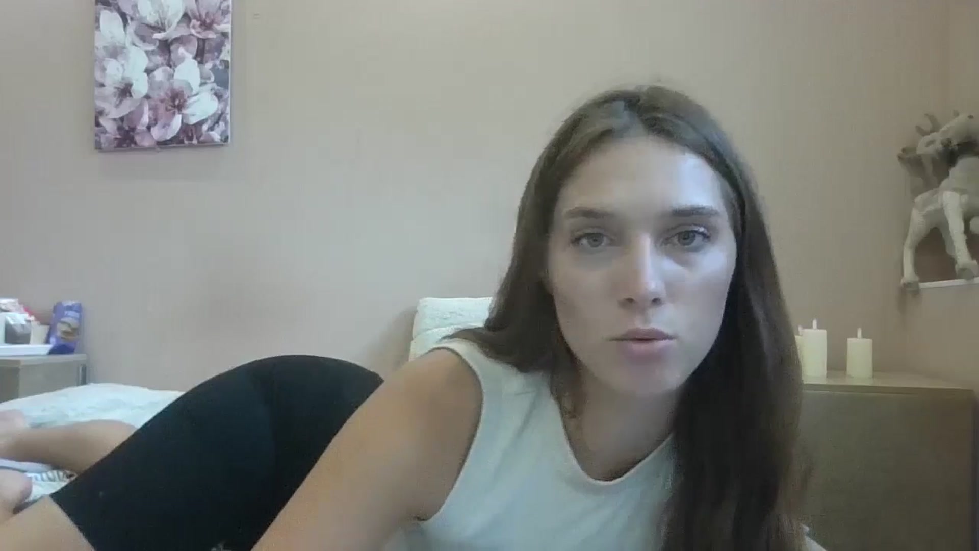 Gallery image thumbnail from HaleyReed's myfreecams stream on, 08/06/2024, 12:30 image 6 of 20