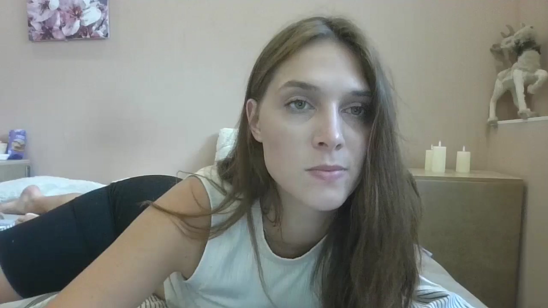 Gallery image thumbnail from HaleyReed's myfreecams stream on, 08/06/2024, 12:30 image 15 of 20