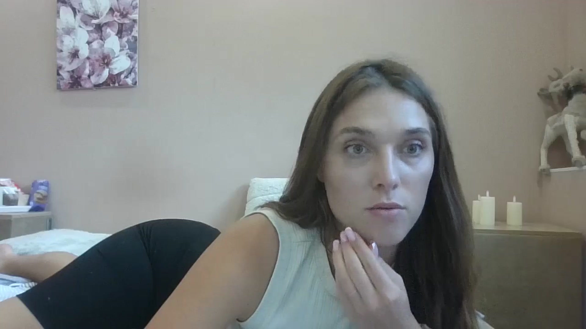 Gallery image thumbnail from HaleyReed's myfreecams stream on, 08/06/2024, 12:30 image 7 of 20