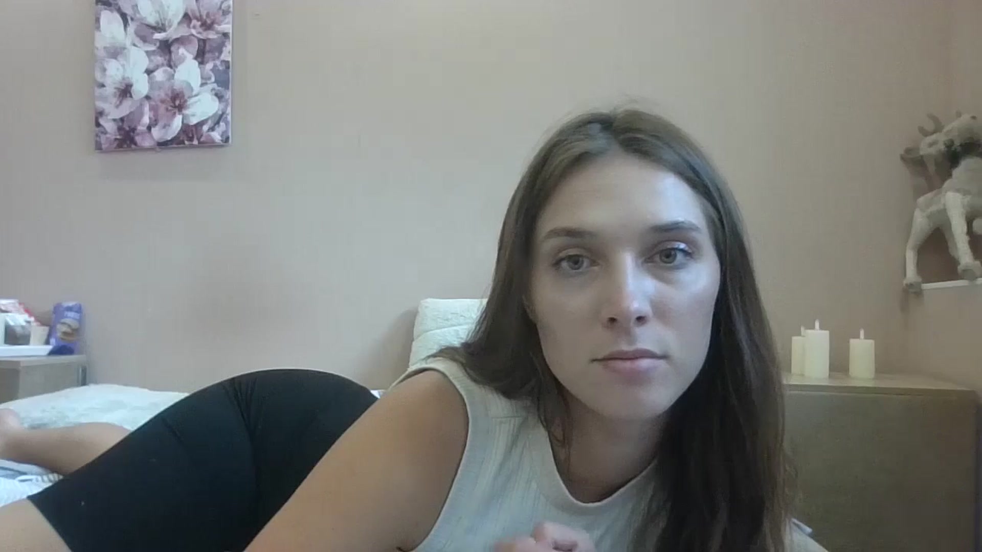 Gallery image thumbnail from HaleyReed's myfreecams stream on, 08/06/2024, 12:30 image 8 of 20