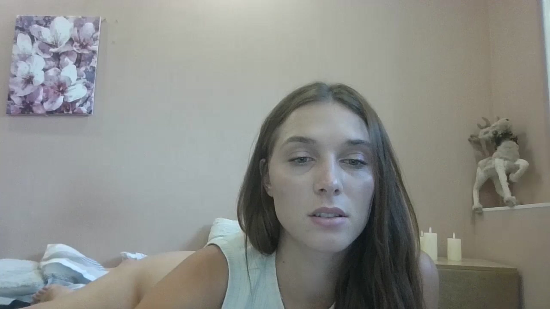 Gallery image thumbnail from HaleyReed's myfreecams stream on, 08/06/2024, 13:05 image 8 of 20