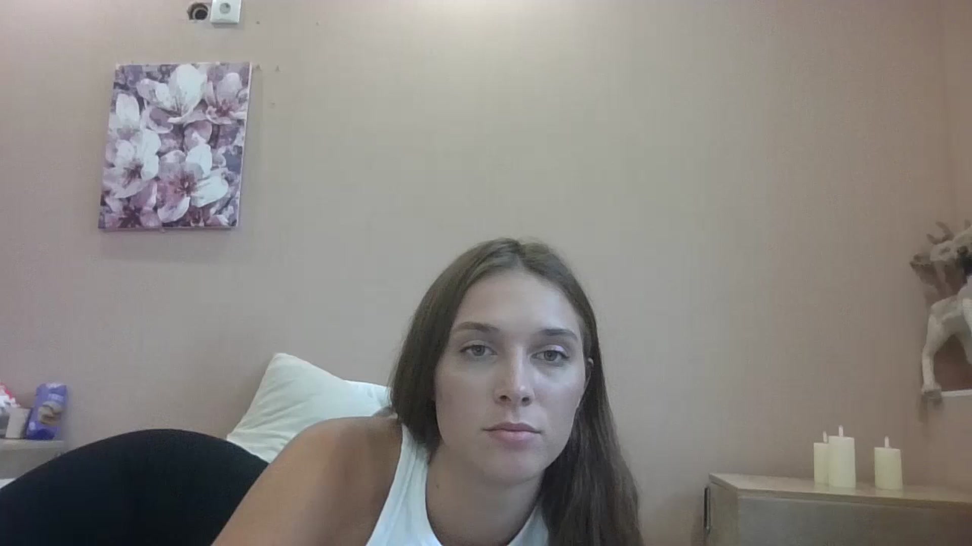 Gallery image thumbnail from HaleyReed's myfreecams stream on, 08/06/2024, 15:00 image 19 of 20