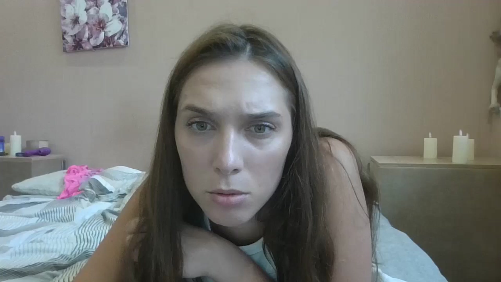 Gallery image thumbnail from HaleyReed's myfreecams stream on, 08/07/2024, 13:18 image 1 of 20