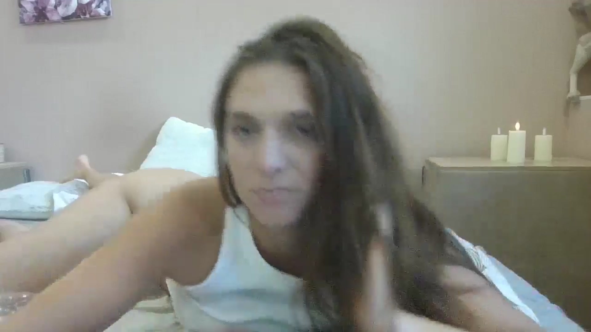 Gallery image thumbnail from HaleyReed's myfreecams stream on, 08/07/2024, 14:42 image 9 of 20