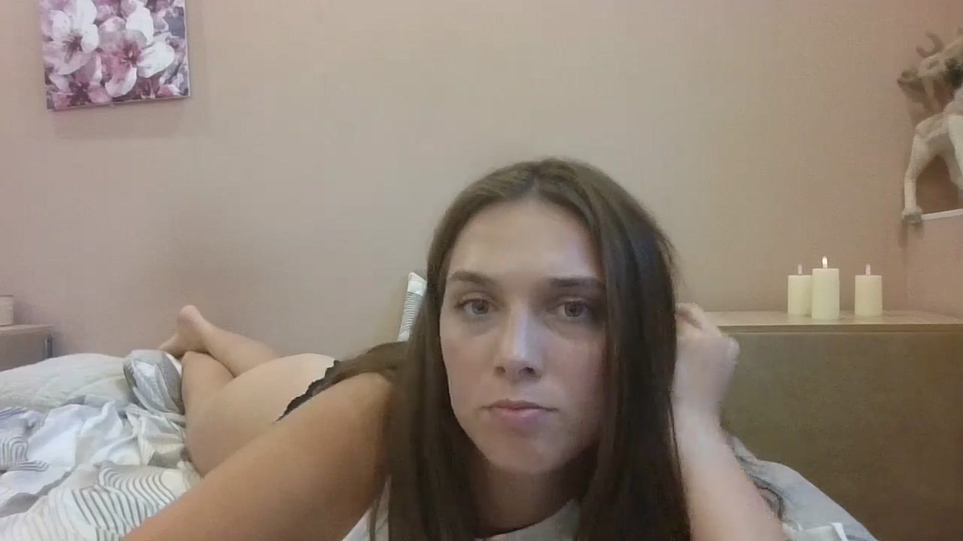 Gallery image thumbnail from HaleyReed's myfreecams stream on, 08/07/2024, 16:40 image 17 of 20