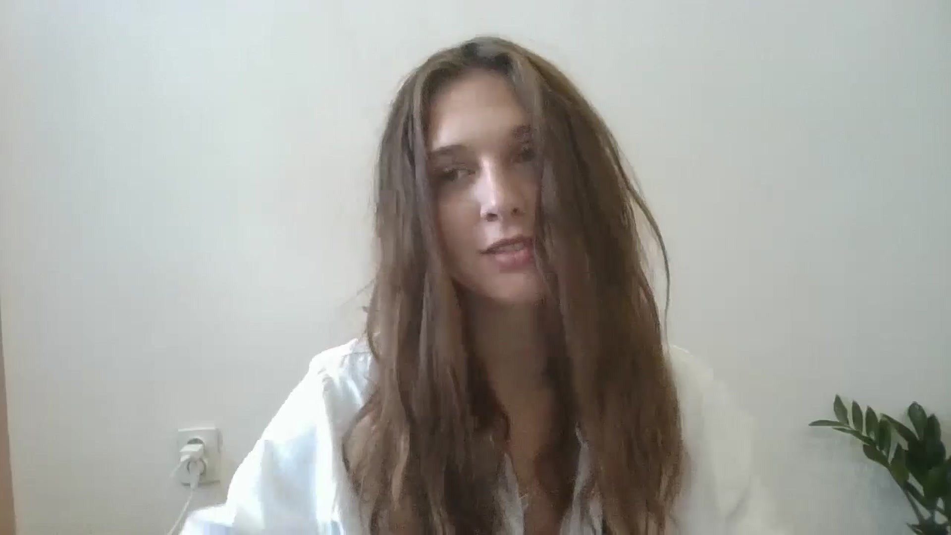 Gallery image thumbnail from HaleyReed's myfreecams stream on, 08/08/2024, 09:00 image 13 of 20