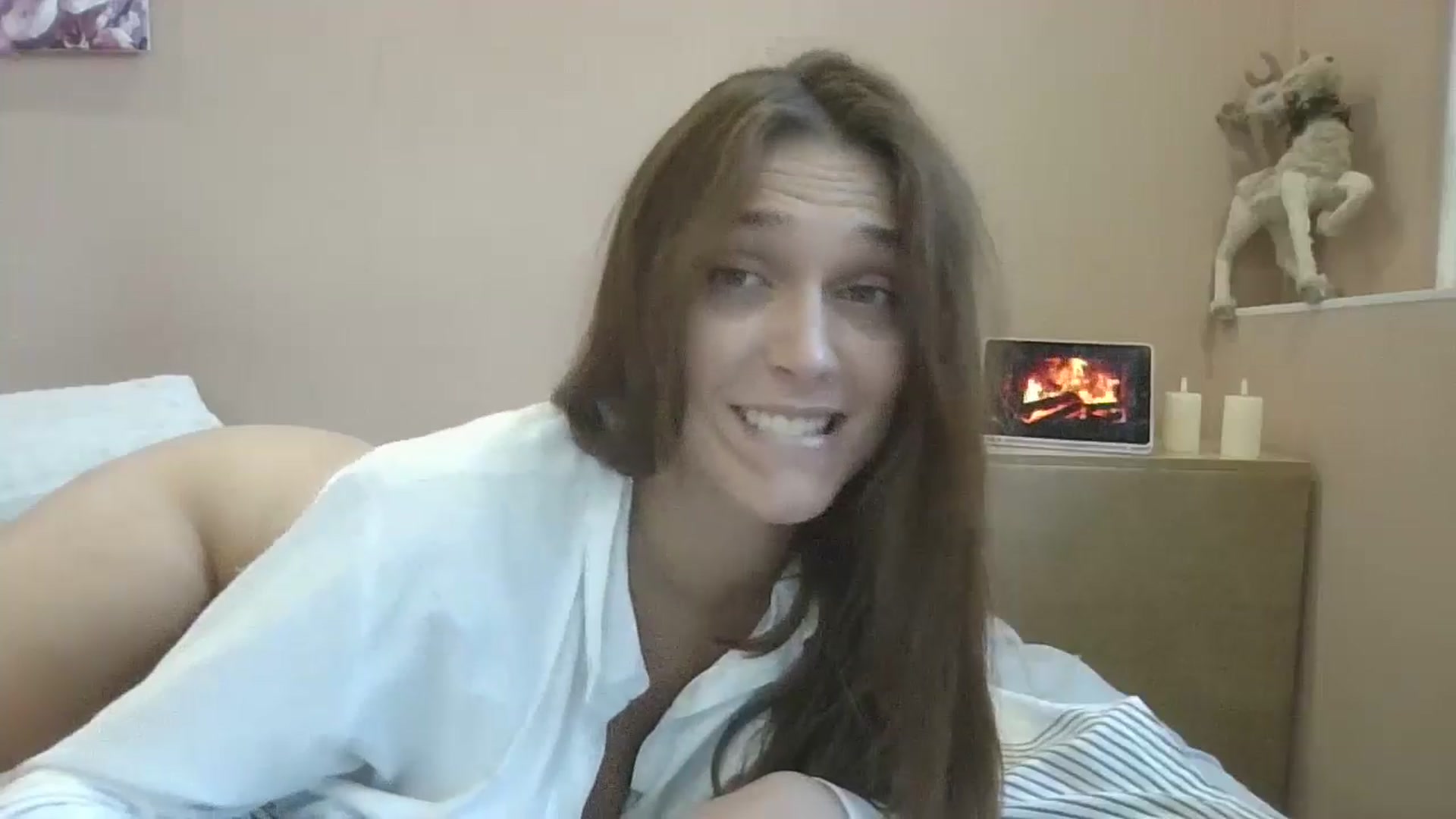 Gallery image thumbnail from HaleyReed's myfreecams stream on, 08/09/2024, 11:22 image 18 of 20