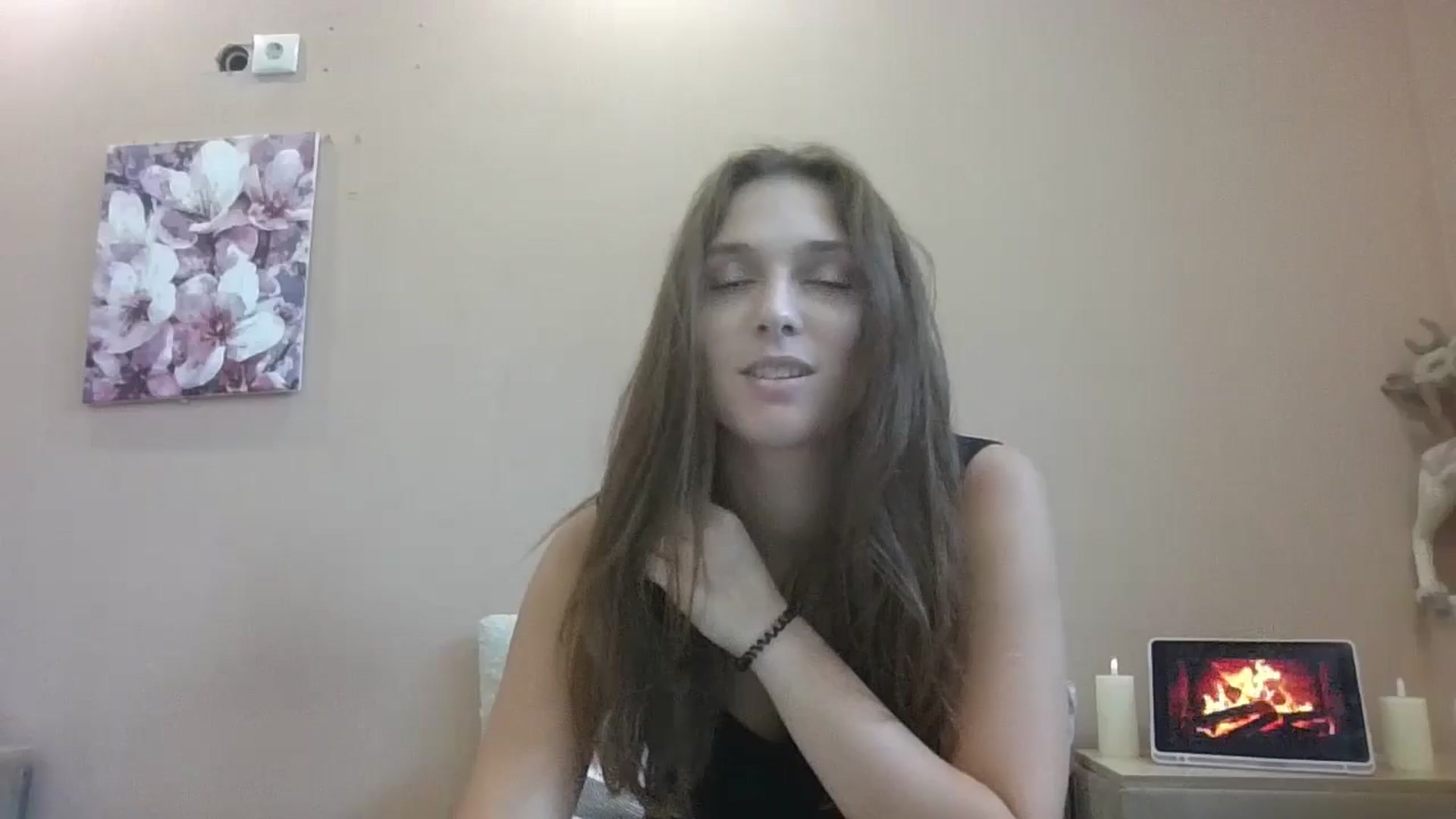 Gallery image thumbnail from HaleyReed's myfreecams stream on, 08/09/2024, 12:15 image 9 of 20