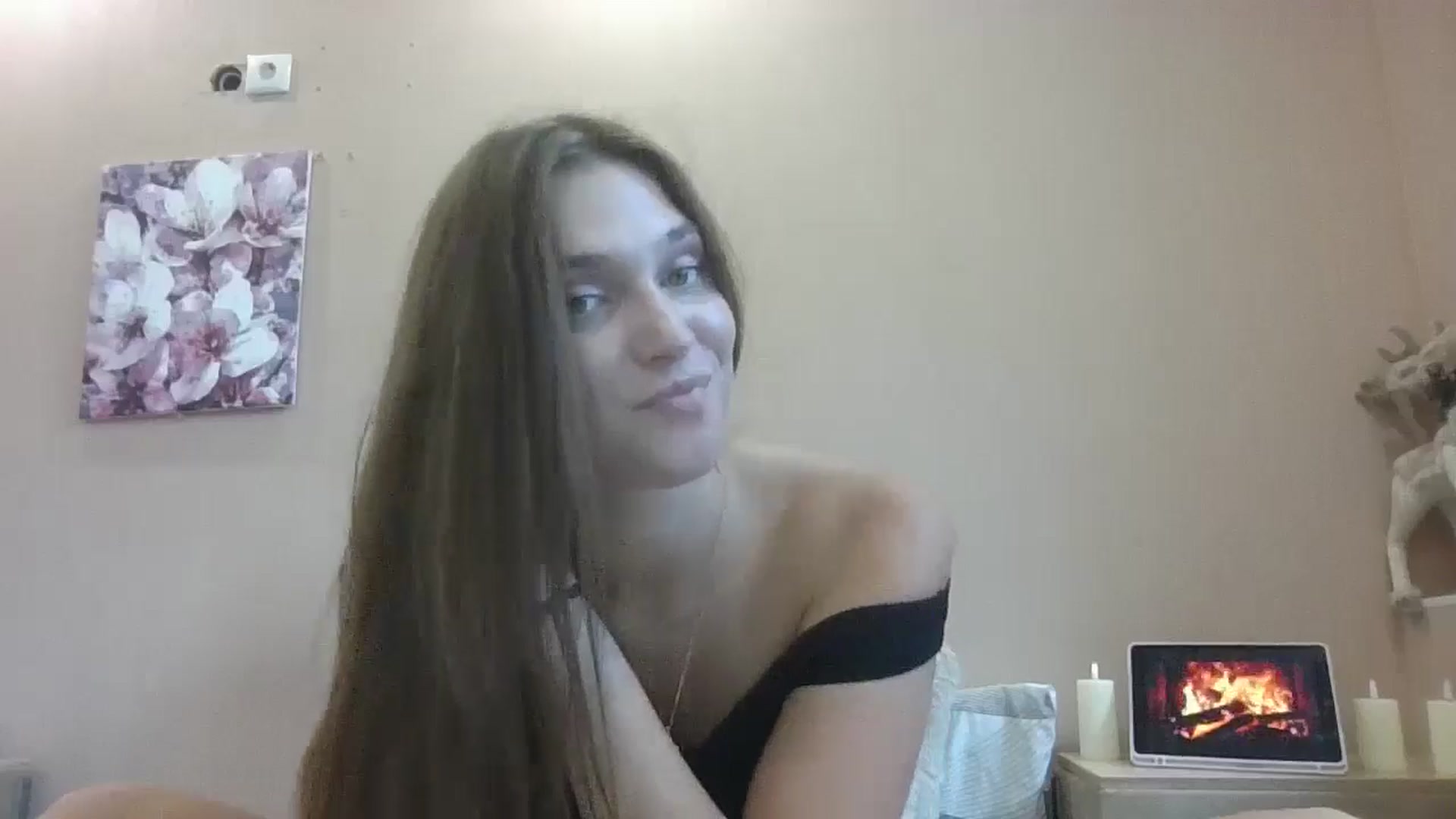 Gallery image thumbnail from HaleyReed's myfreecams stream on, 08/09/2024, 12:15 image 17 of 20