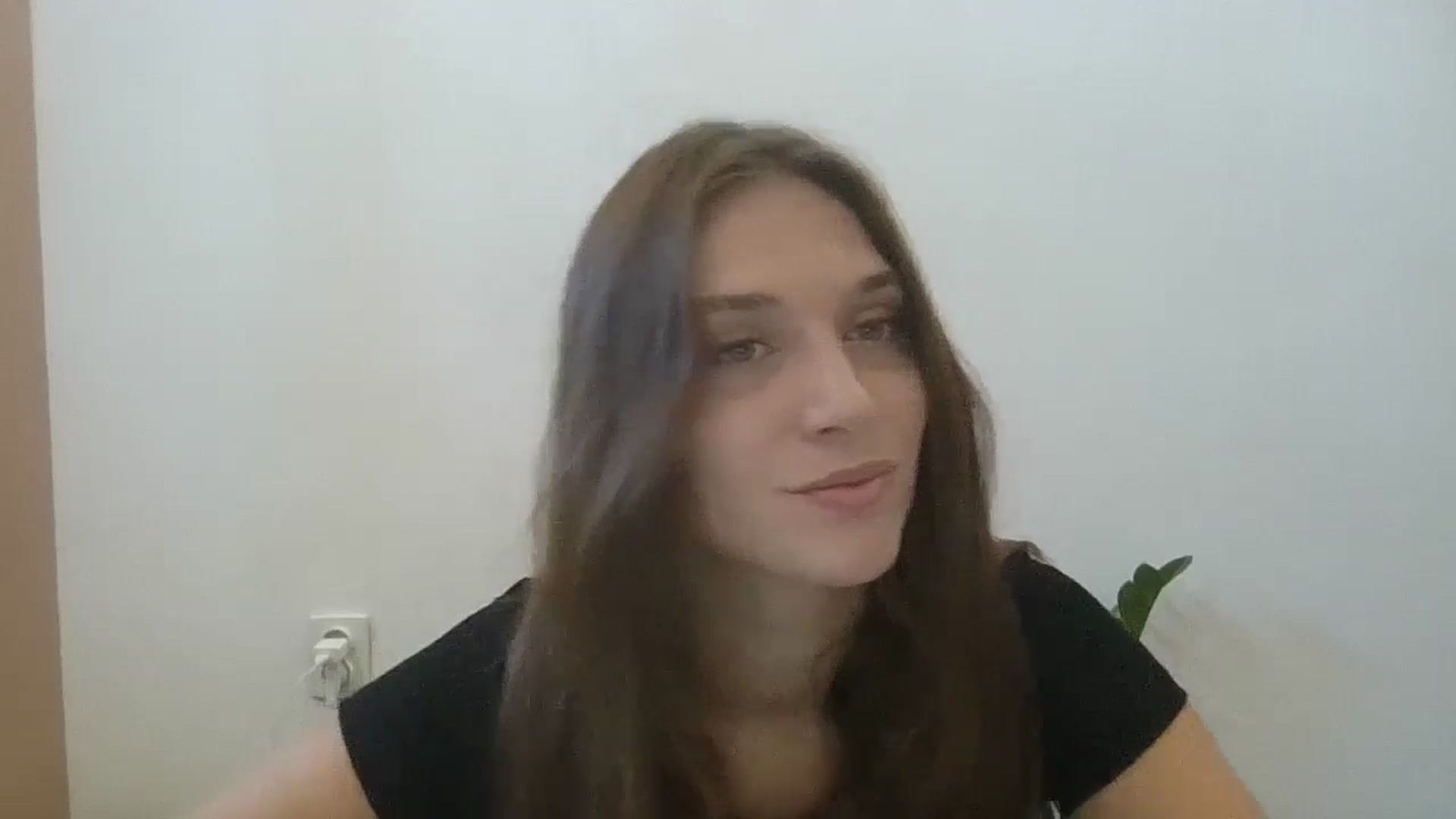 Gallery image thumbnail from HaleyReed's myfreecams stream on, 08/12/2024, 08:05 image 4 of 20