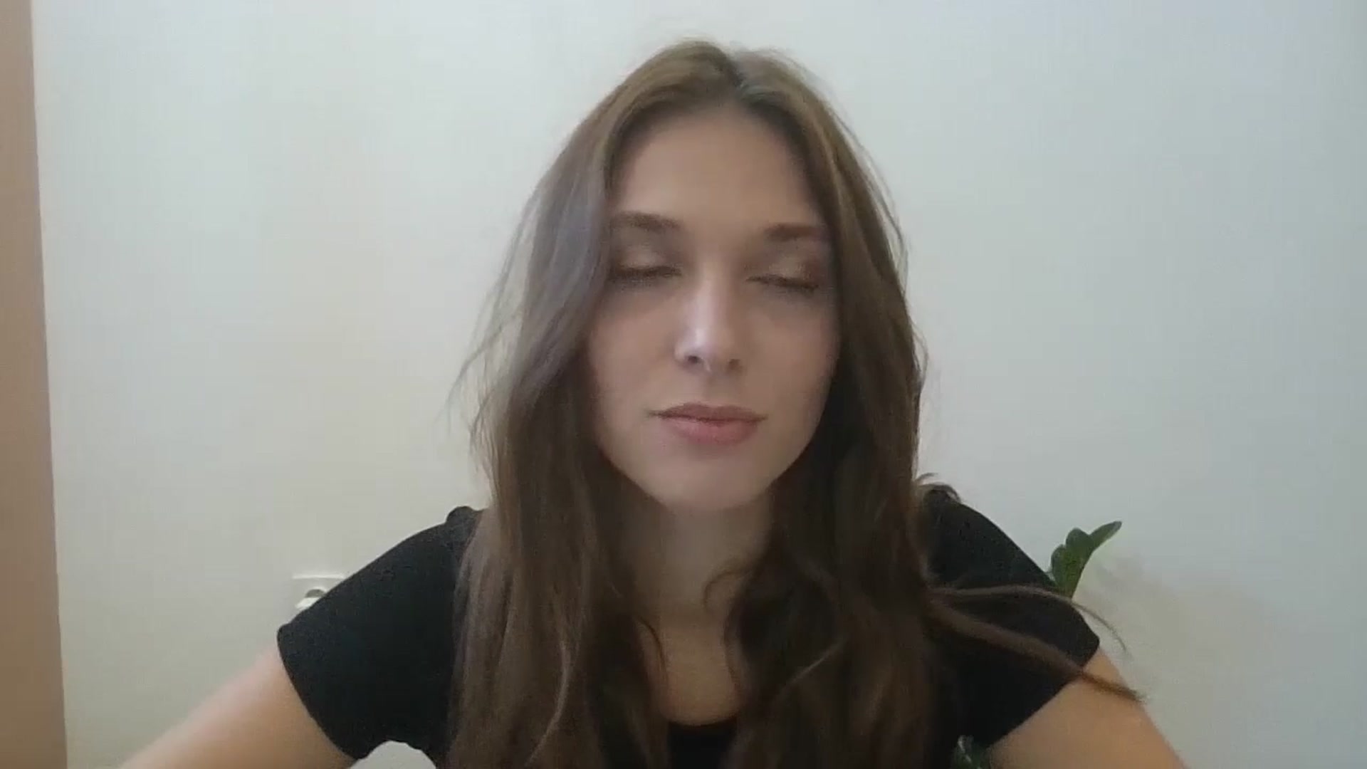 Gallery image thumbnail from HaleyReed's myfreecams stream on, 08/12/2024, 08:05 image 3 of 20