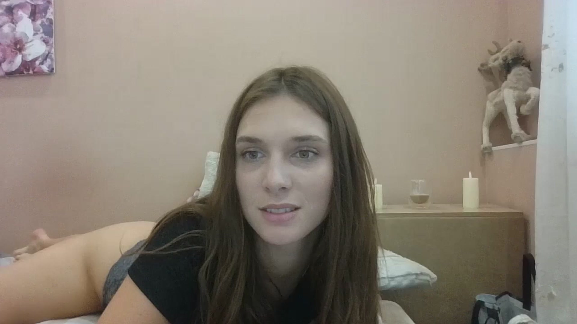 Gallery image thumbnail from HaleyReed's myfreecams stream on, 08/12/2024, 10:10 image 6 of 20