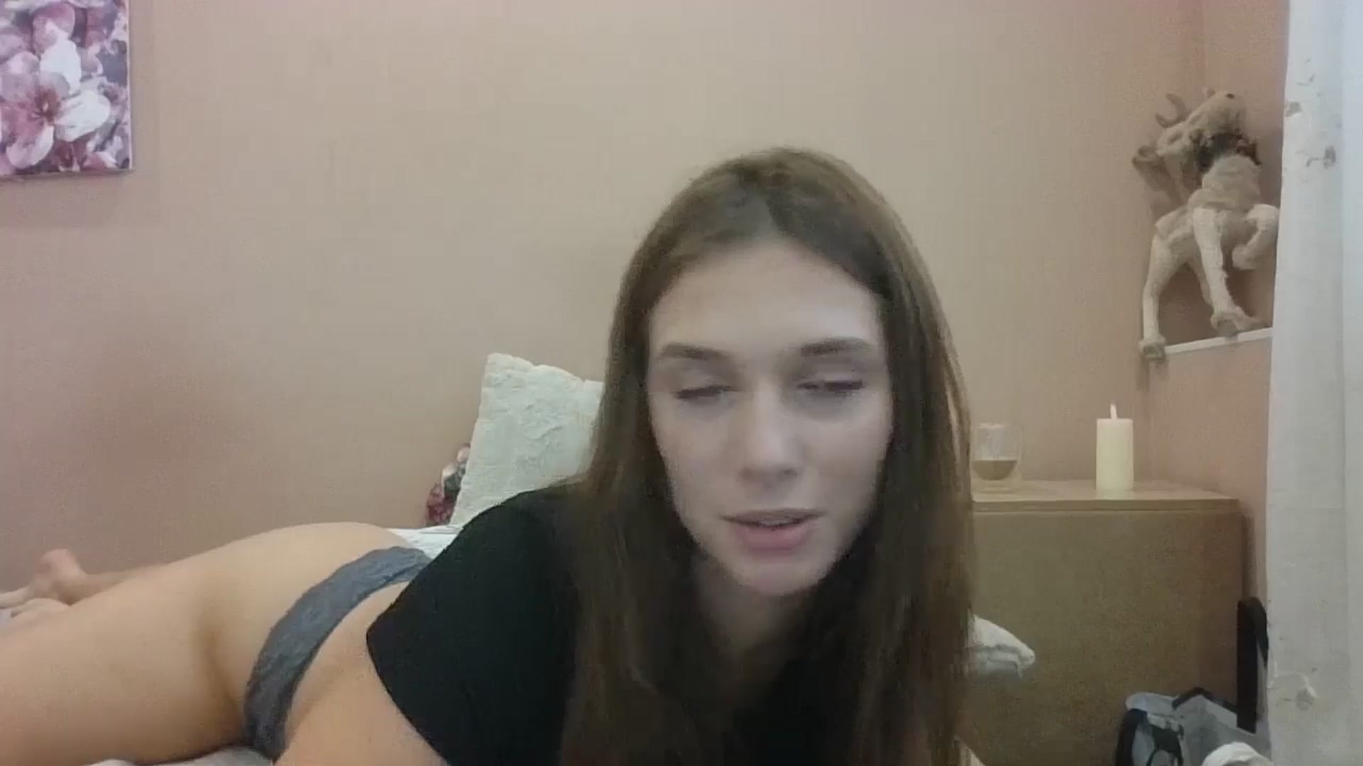Gallery image thumbnail from HaleyReed's myfreecams stream on, 08/12/2024, 10:10 image 3 of 20