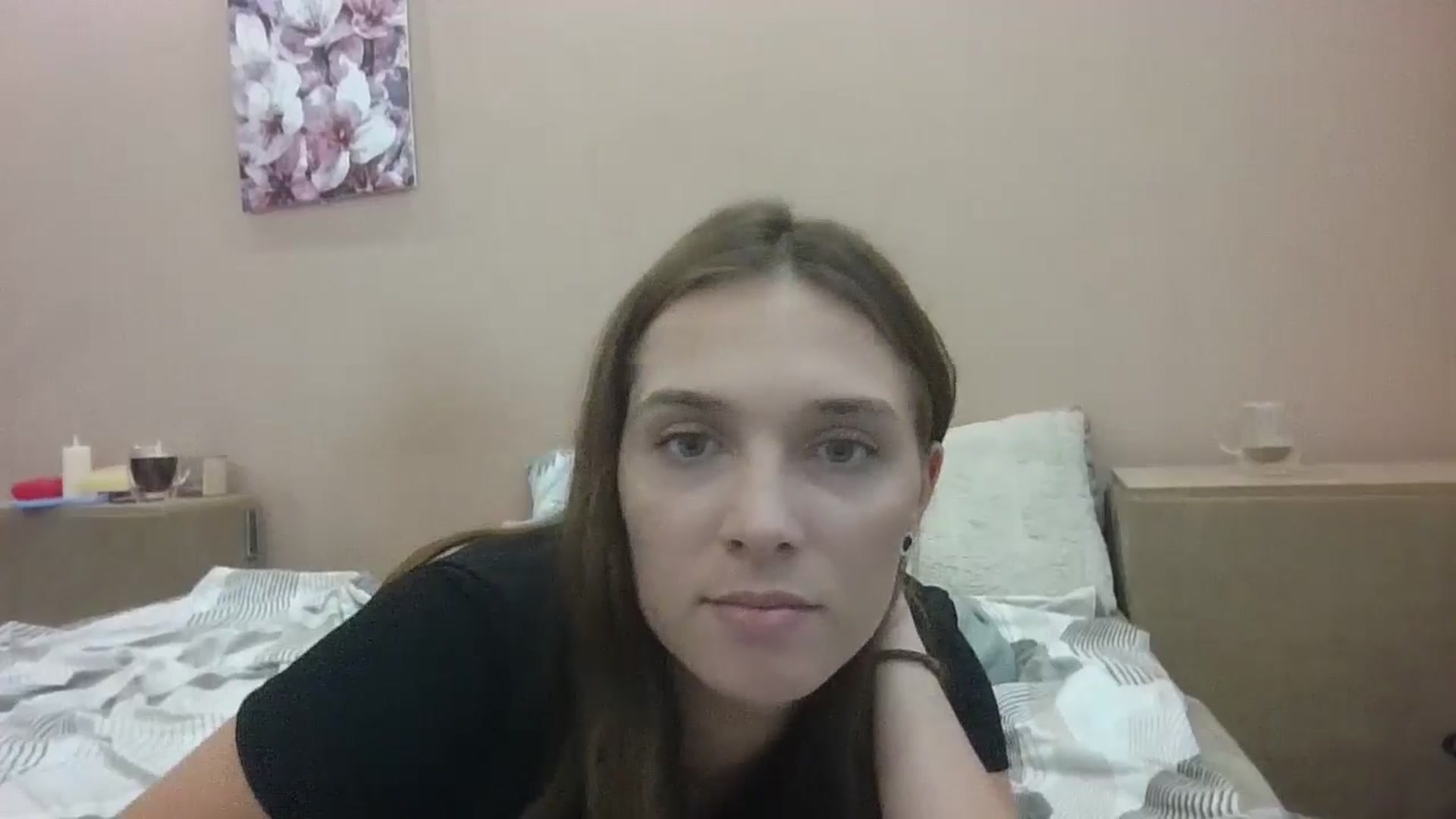 Gallery image thumbnail from HaleyReed's myfreecams stream on, 08/12/2024, 13:25 image 13 of 20