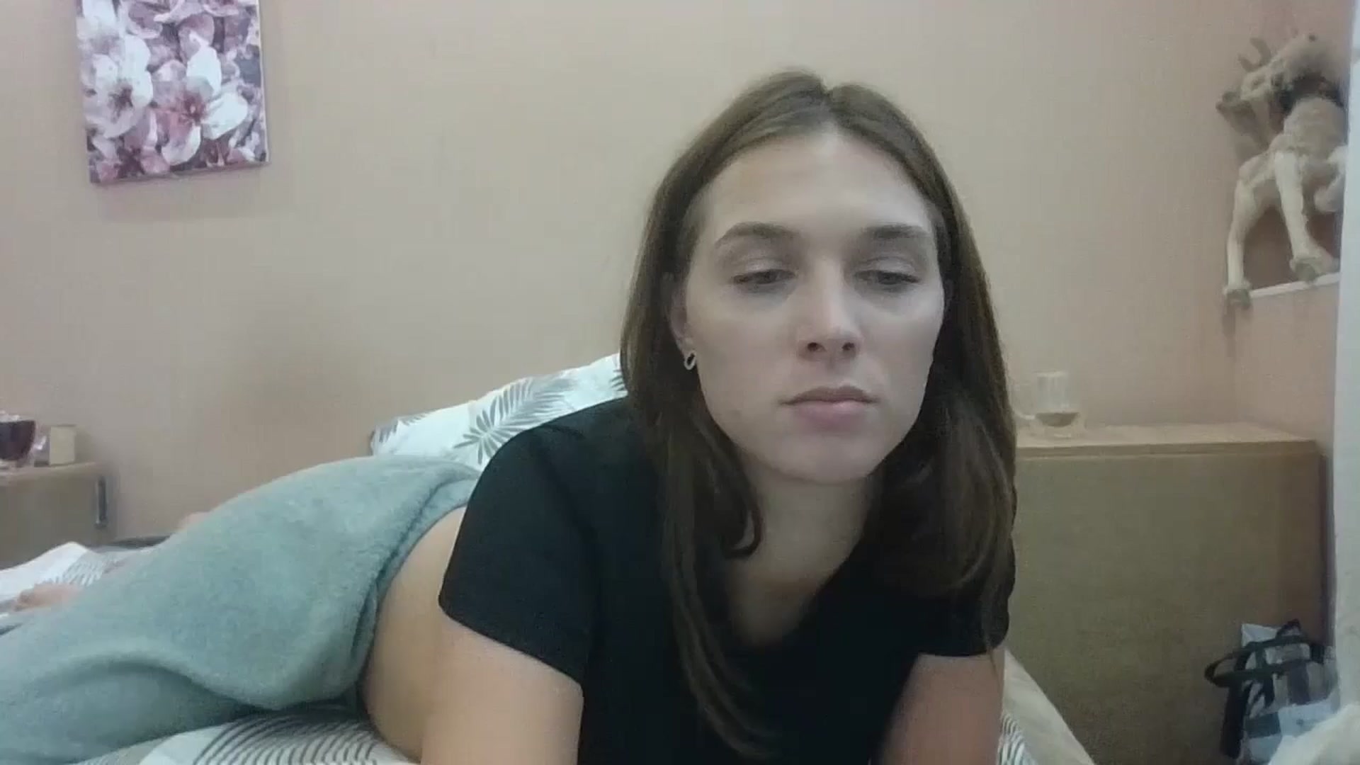 Gallery image thumbnail from HaleyReed's myfreecams stream on, 08/12/2024, 13:25 image 2 of 20