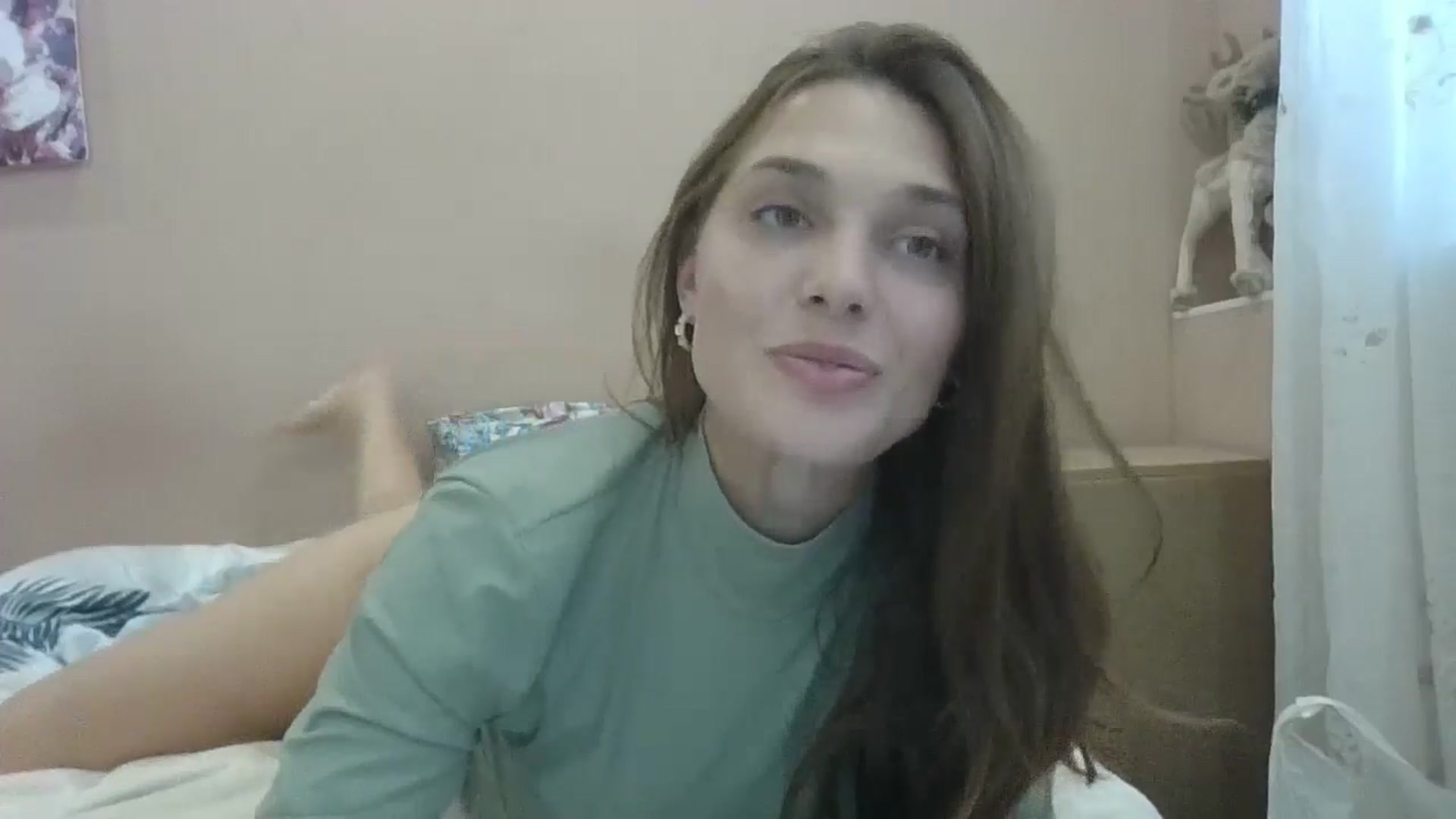 Gallery image thumbnail from HaleyReed's myfreecams stream on, 08/14/2024, 11:36 image 11 of 20