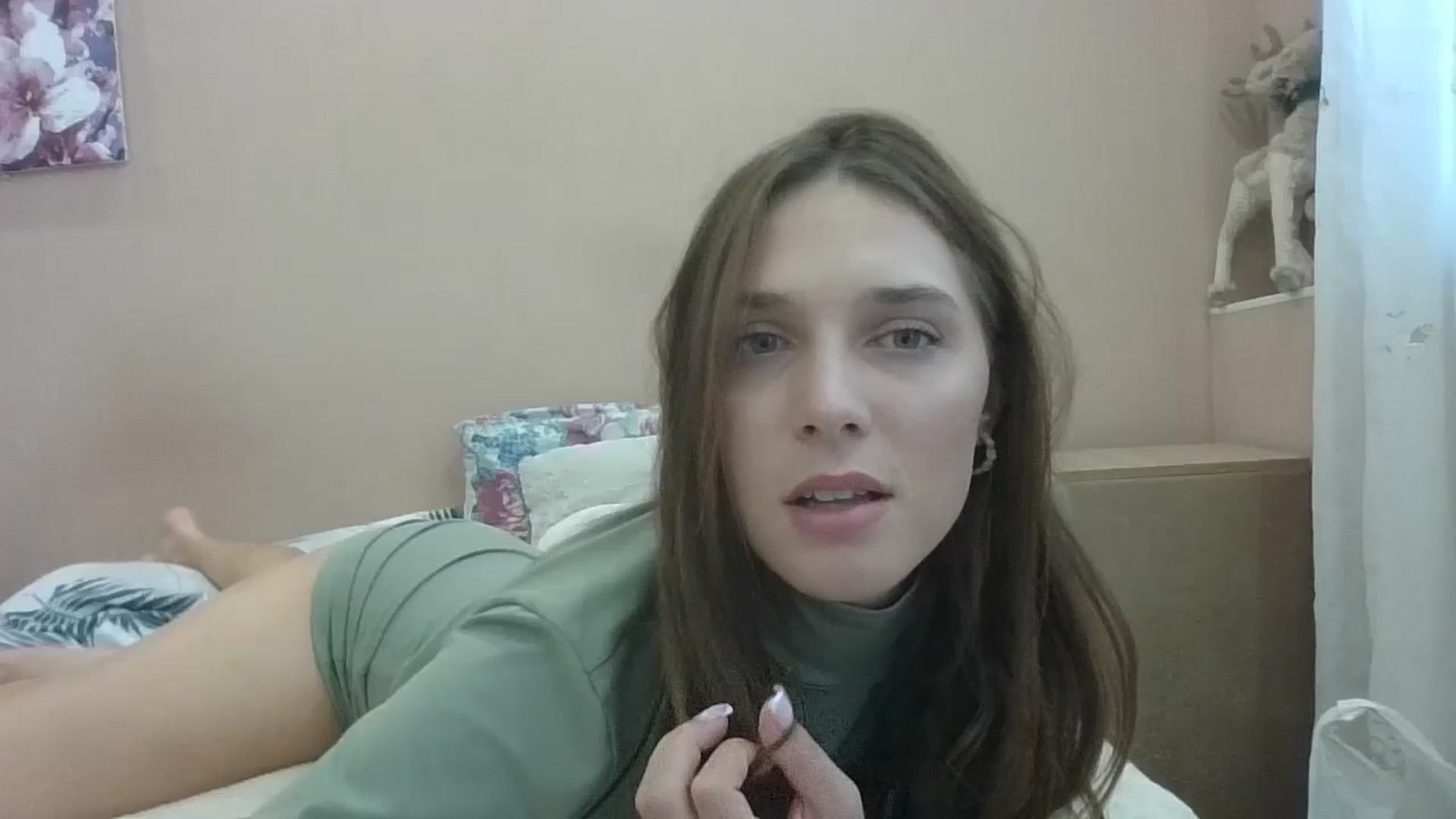 Gallery image thumbnail from HaleyReed's myfreecams stream on, 08/14/2024, 11:36 image 7 of 20