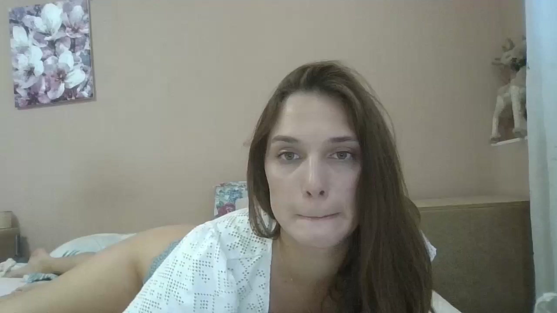 Gallery image thumbnail from HaleyReed's myfreecams stream on, 08/14/2024, 12:35 image 17 of 20