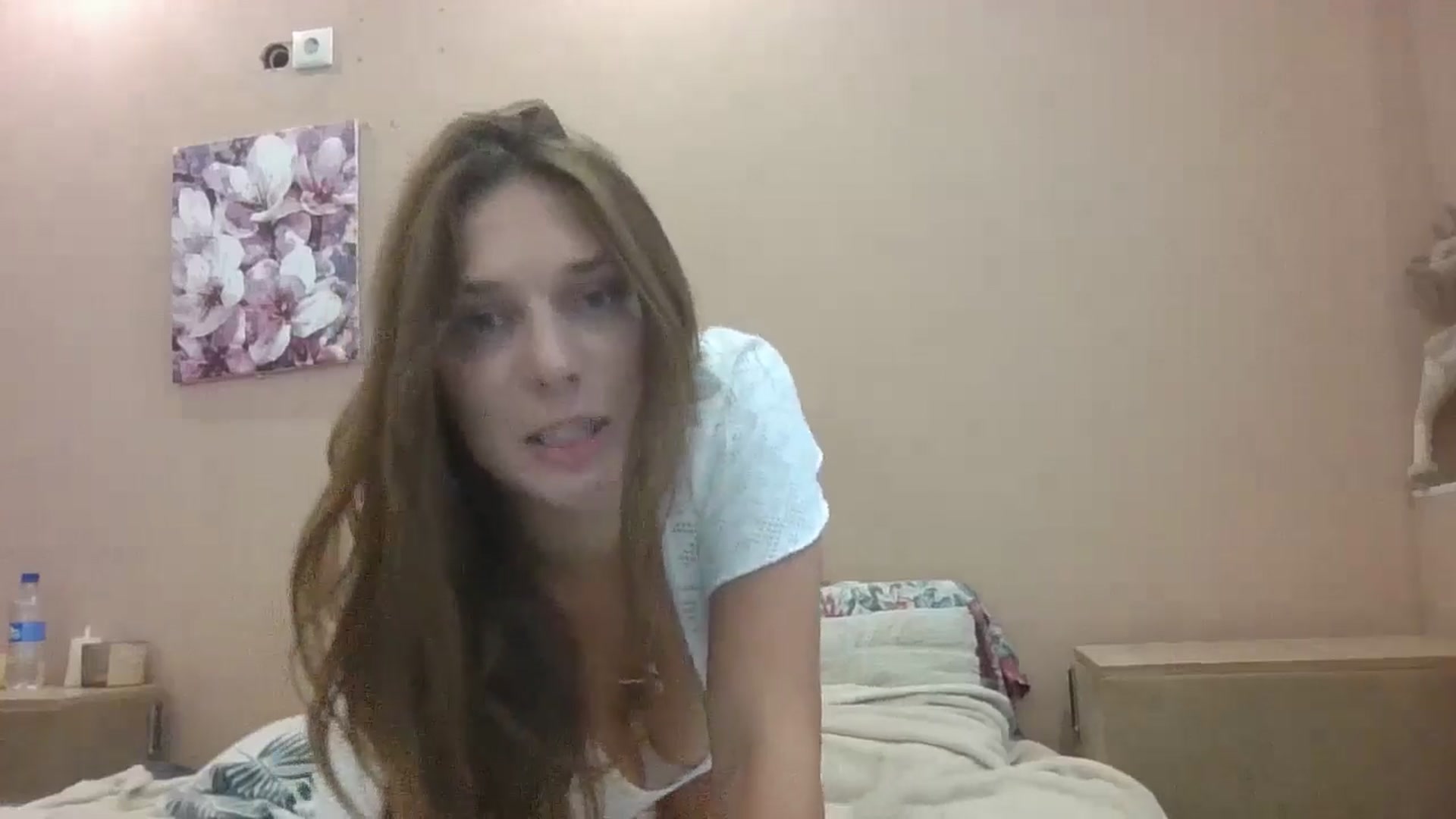 Gallery image thumbnail from HaleyReed's myfreecams stream on, 08/14/2024, 13:12 image 17 of 20