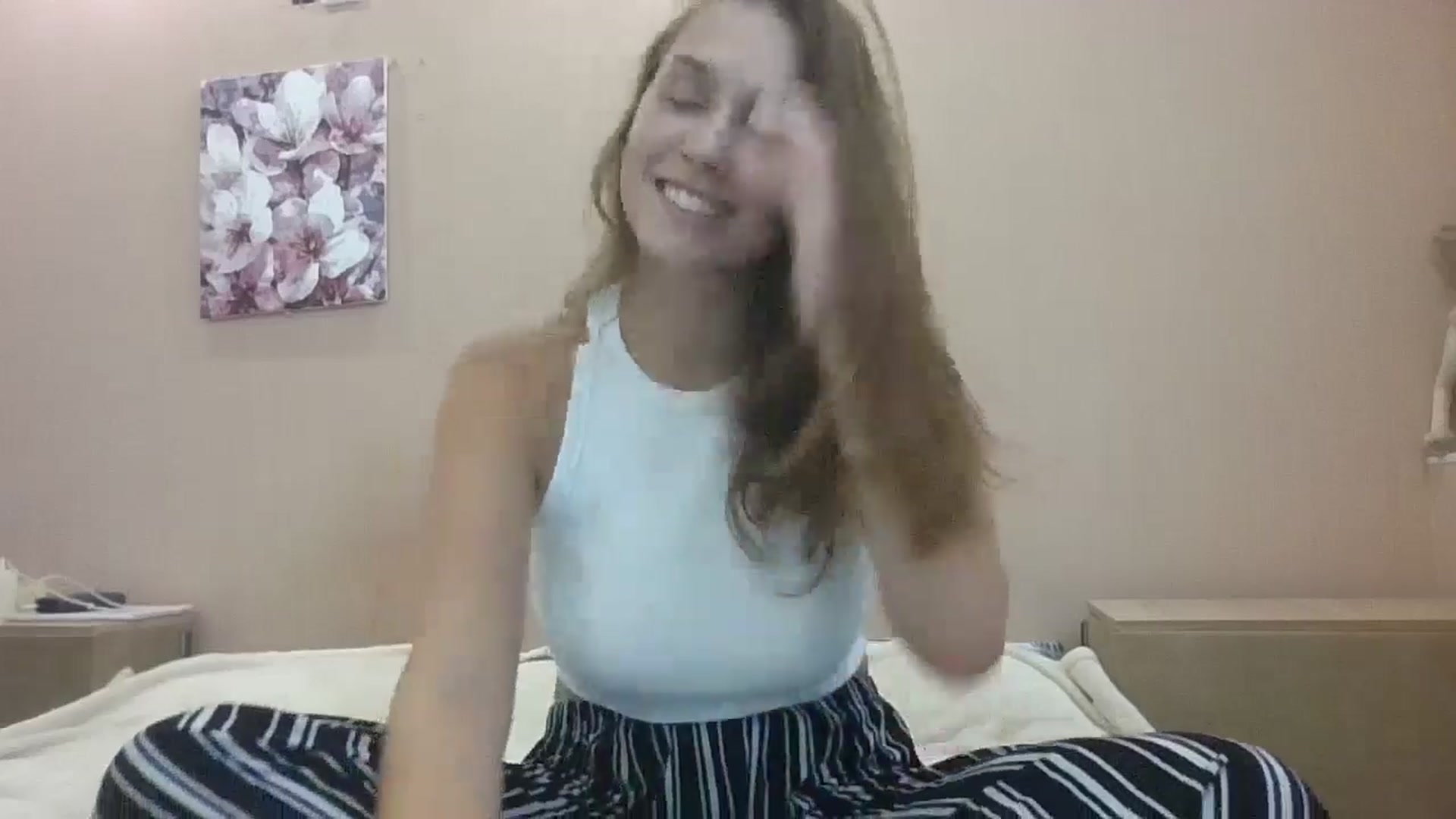 Gallery image thumbnail from HaleyReed's myfreecams stream on, 08/15/2024, 10:25 image 16 of 20
