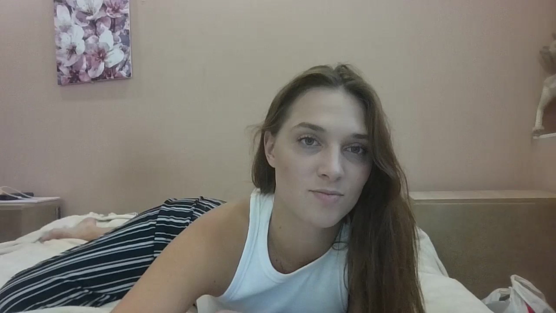 Gallery image thumbnail from HaleyReed's myfreecams stream on, 08/15/2024, 10:39 image 14 of 20