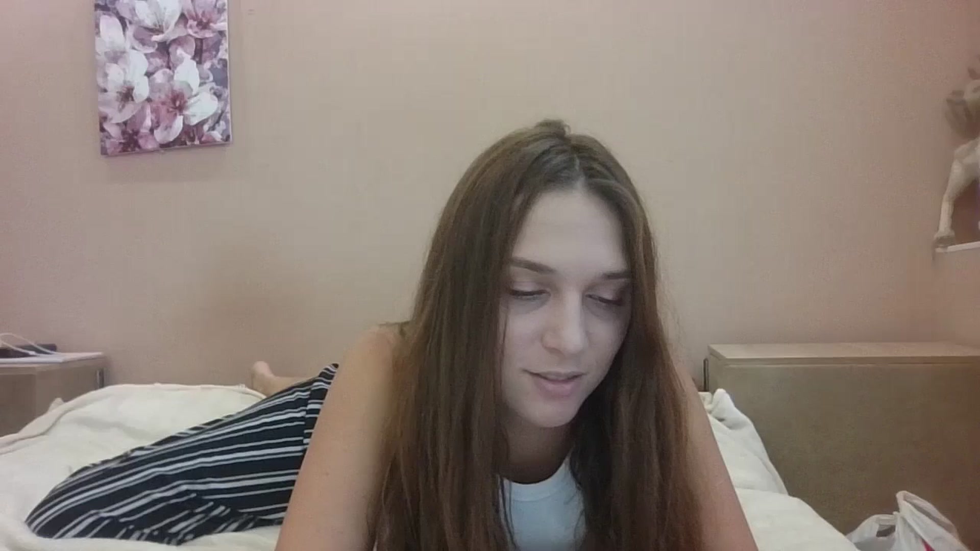 Gallery image thumbnail from HaleyReed's myfreecams stream on, 08/15/2024, 10:39 image 5 of 20