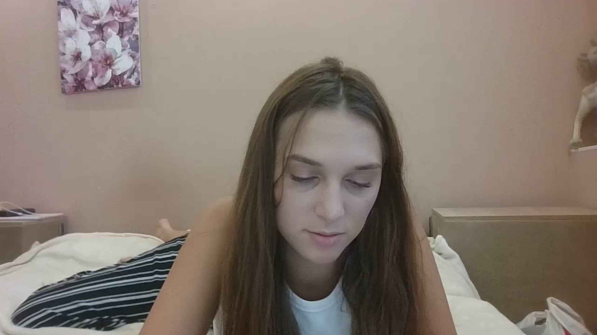 Gallery image thumbnail from HaleyReed's myfreecams stream on, 08/15/2024, 10:39 image 10 of 20
