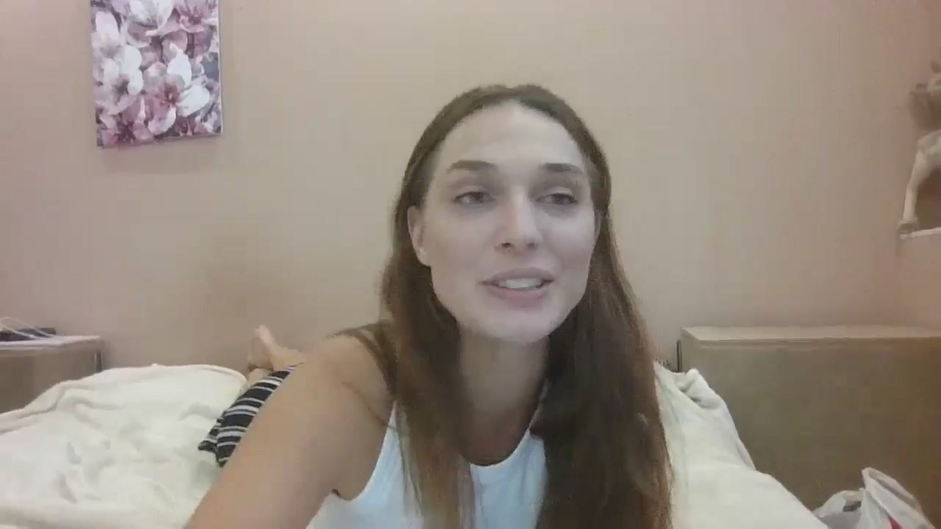 Gallery image thumbnail from HaleyReed's myfreecams stream on, 08/15/2024, 10:39 image 19 of 20