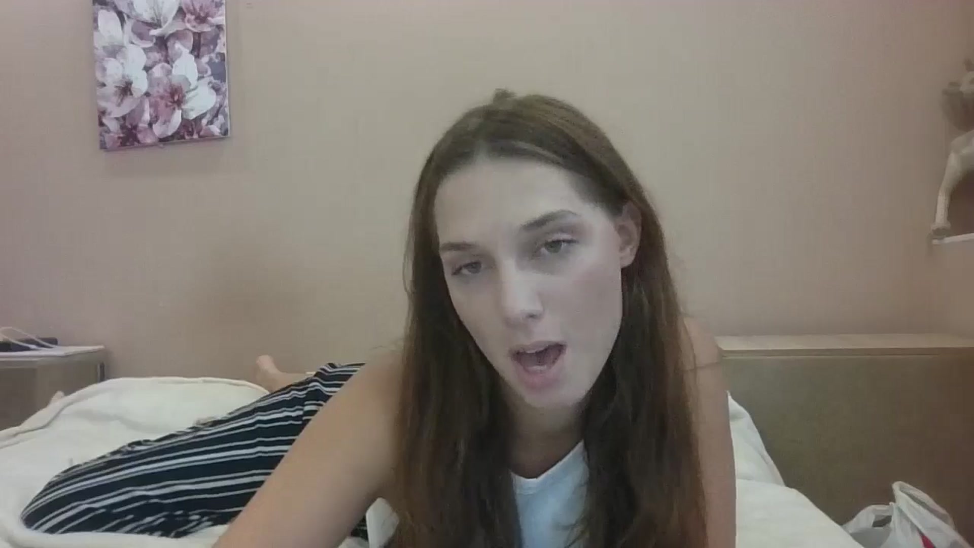 Gallery image thumbnail from HaleyReed's myfreecams stream on, 08/15/2024, 10:39 image 8 of 20