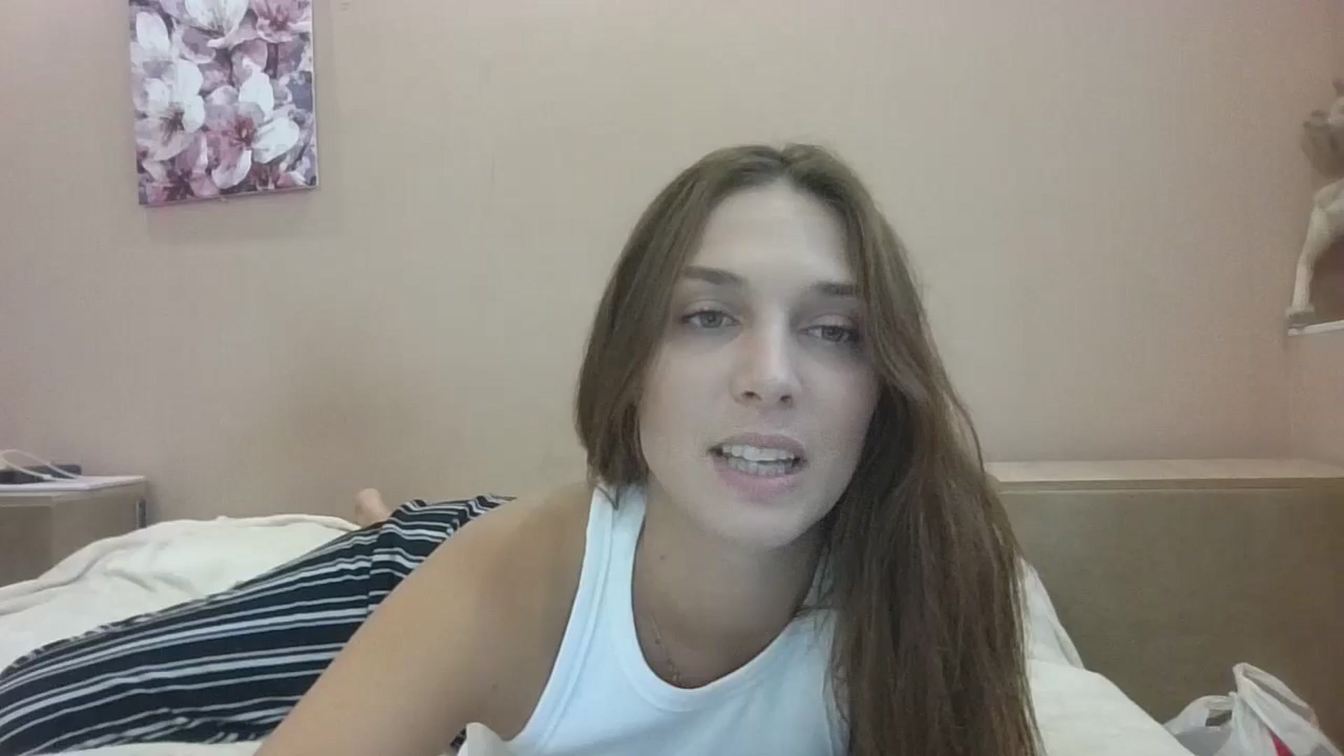 Gallery image thumbnail from HaleyReed's myfreecams stream on, 08/15/2024, 10:39 image 16 of 20
