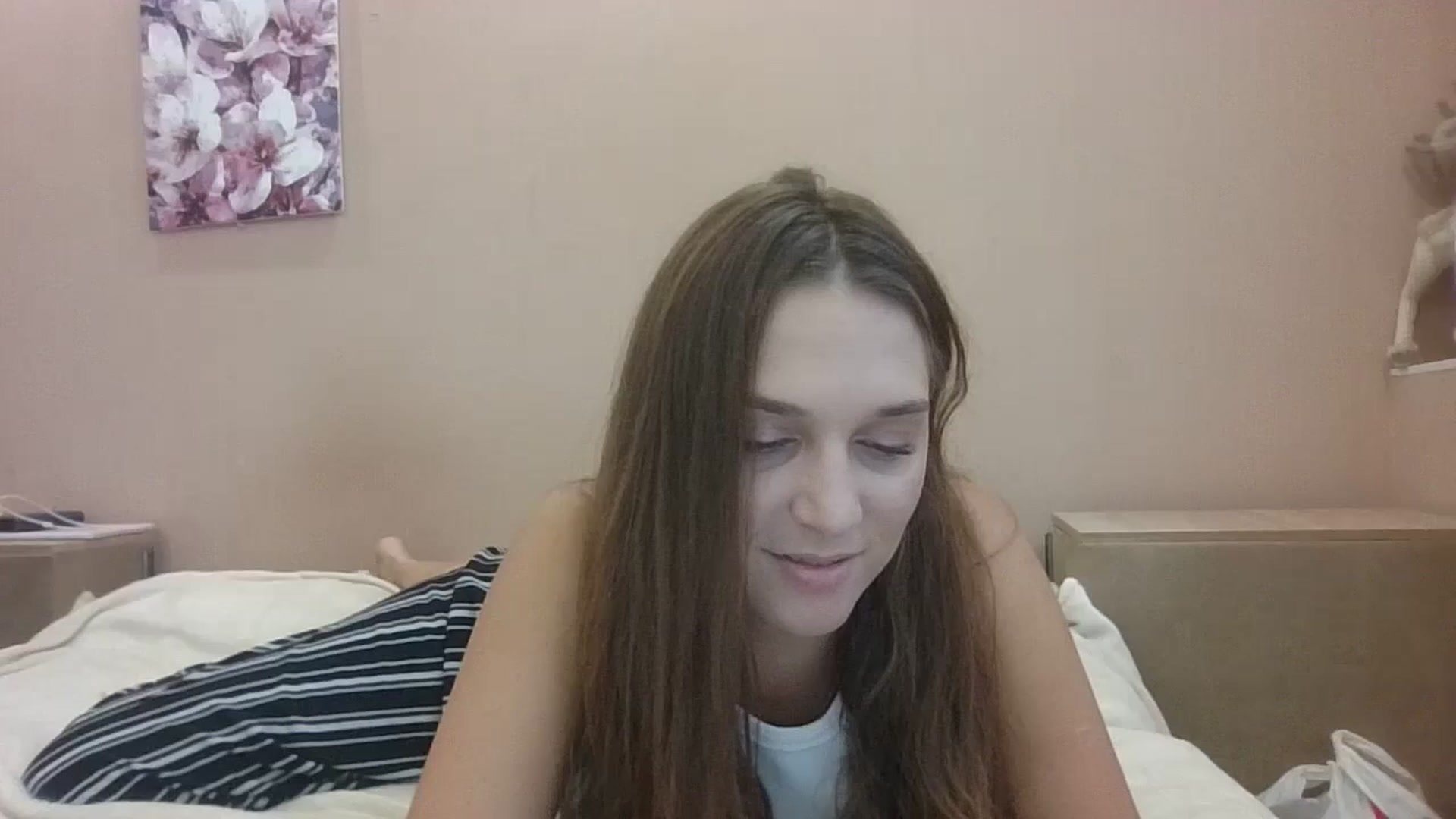 Gallery image thumbnail from HaleyReed's myfreecams stream on, 08/15/2024, 10:39 image 7 of 20