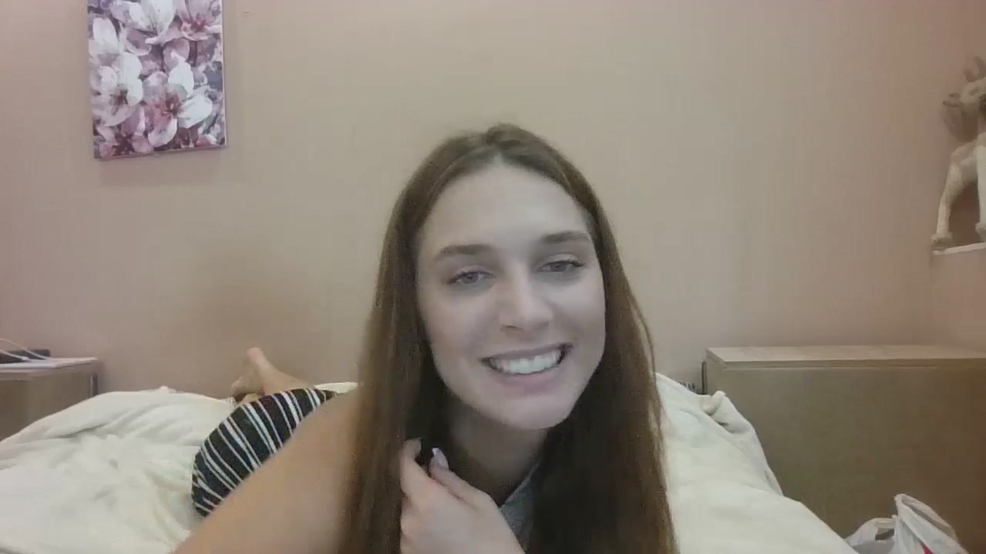 Gallery image thumbnail from HaleyReed's myfreecams stream on, 08/15/2024, 12:06 image 2 of 20