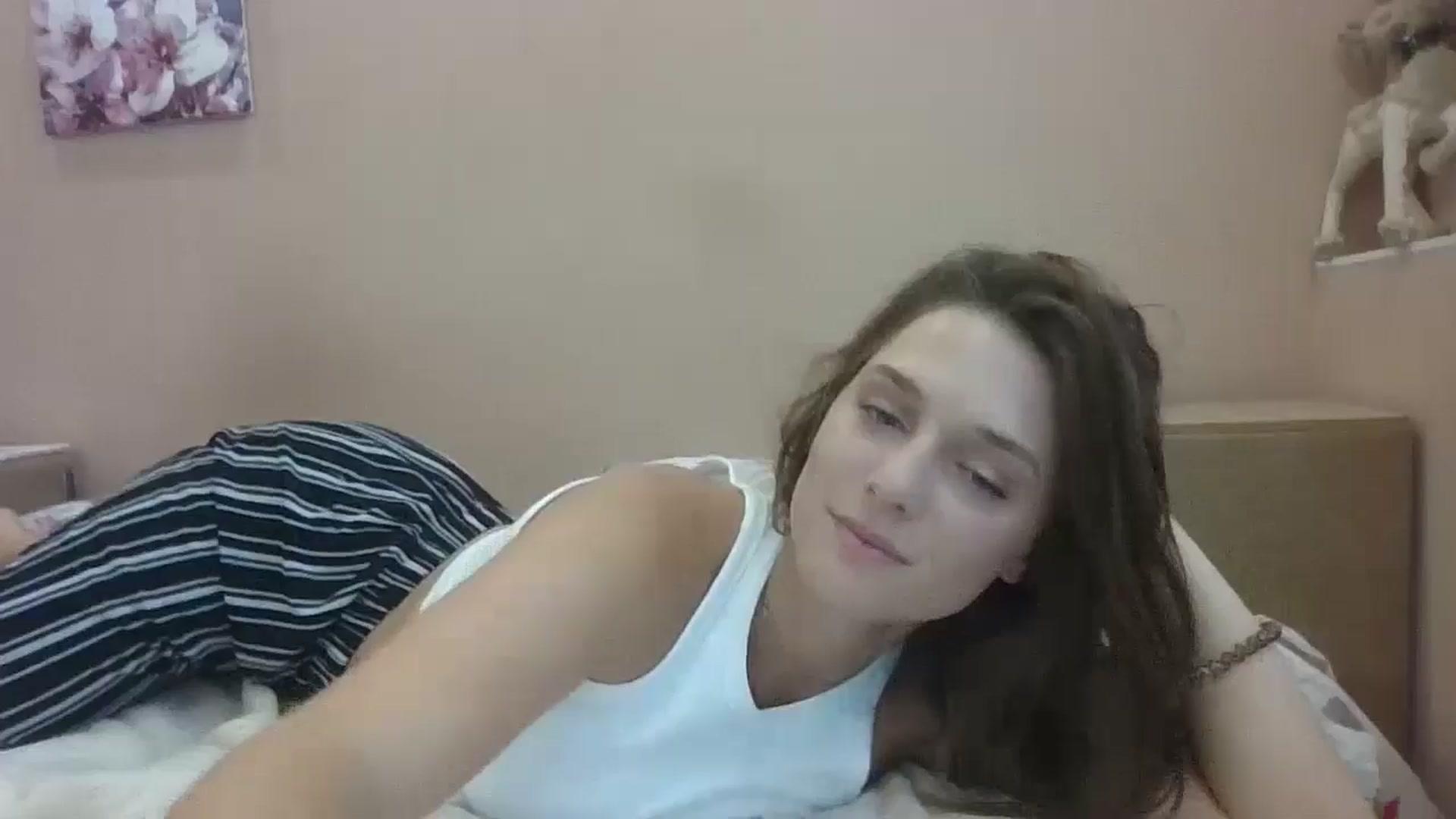 Gallery image thumbnail from HaleyReed's myfreecams stream on, 08/15/2024, 12:28 image 15 of 20