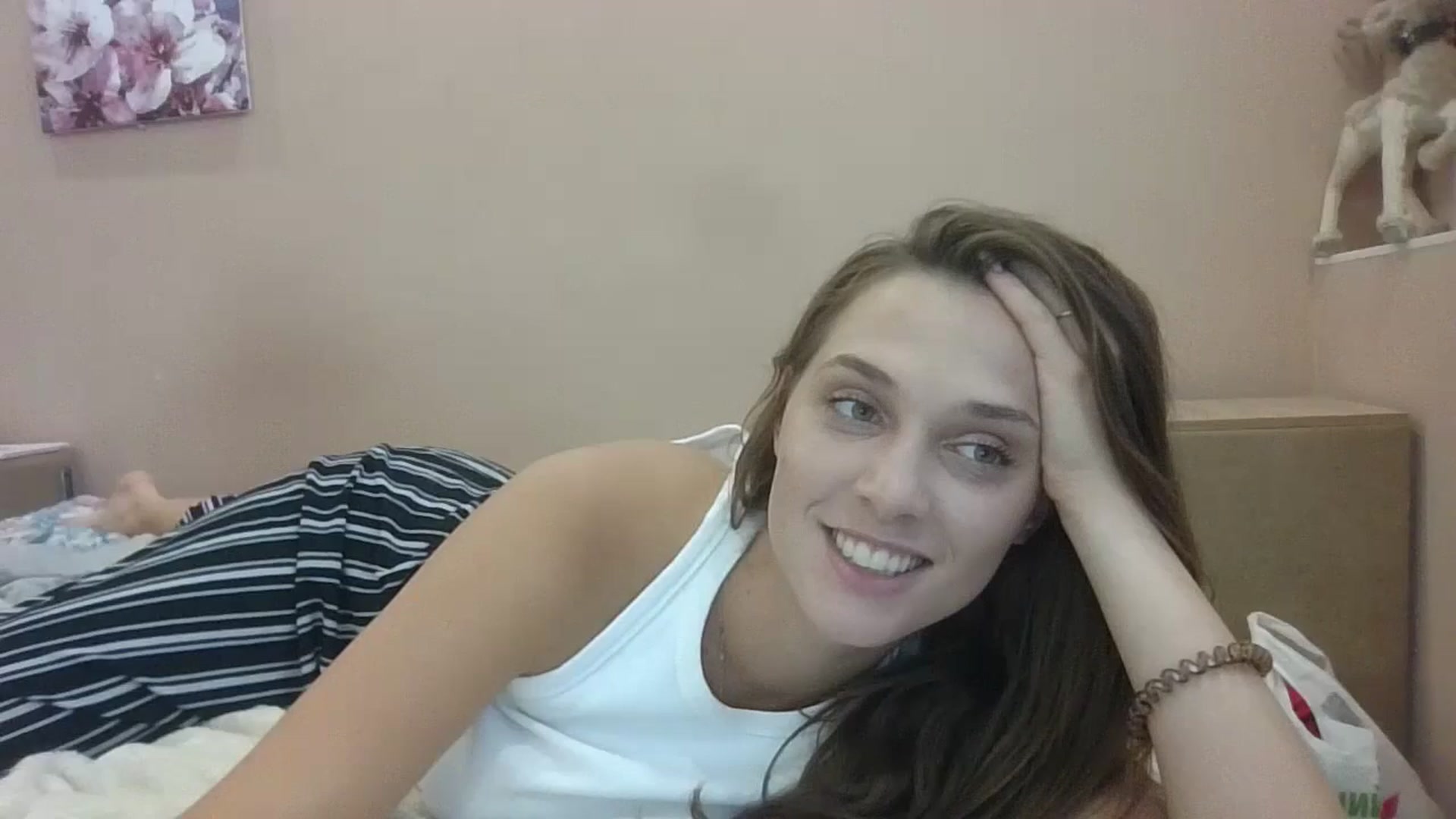 Gallery image thumbnail from HaleyReed's myfreecams stream on, 08/15/2024, 12:28 image 2 of 20