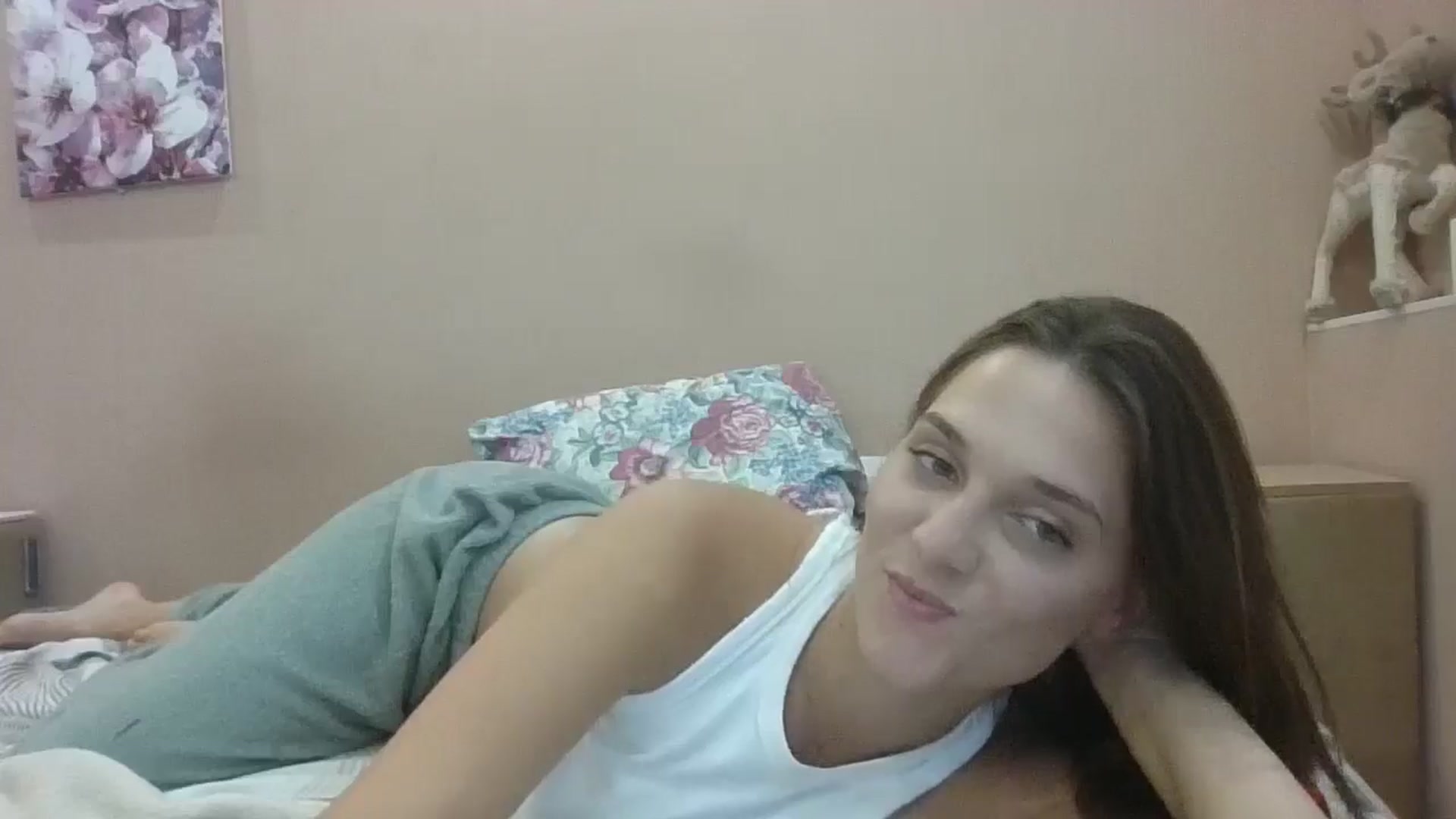 Gallery image thumbnail from HaleyReed's myfreecams stream on, 08/15/2024, 13:29 image 10 of 20
