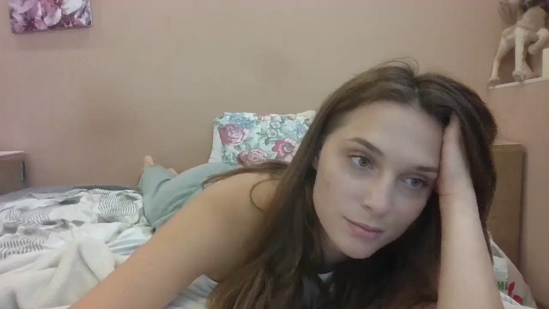 Gallery image thumbnail from HaleyReed's myfreecams stream on, 08/15/2024, 13:29 image 18 of 20